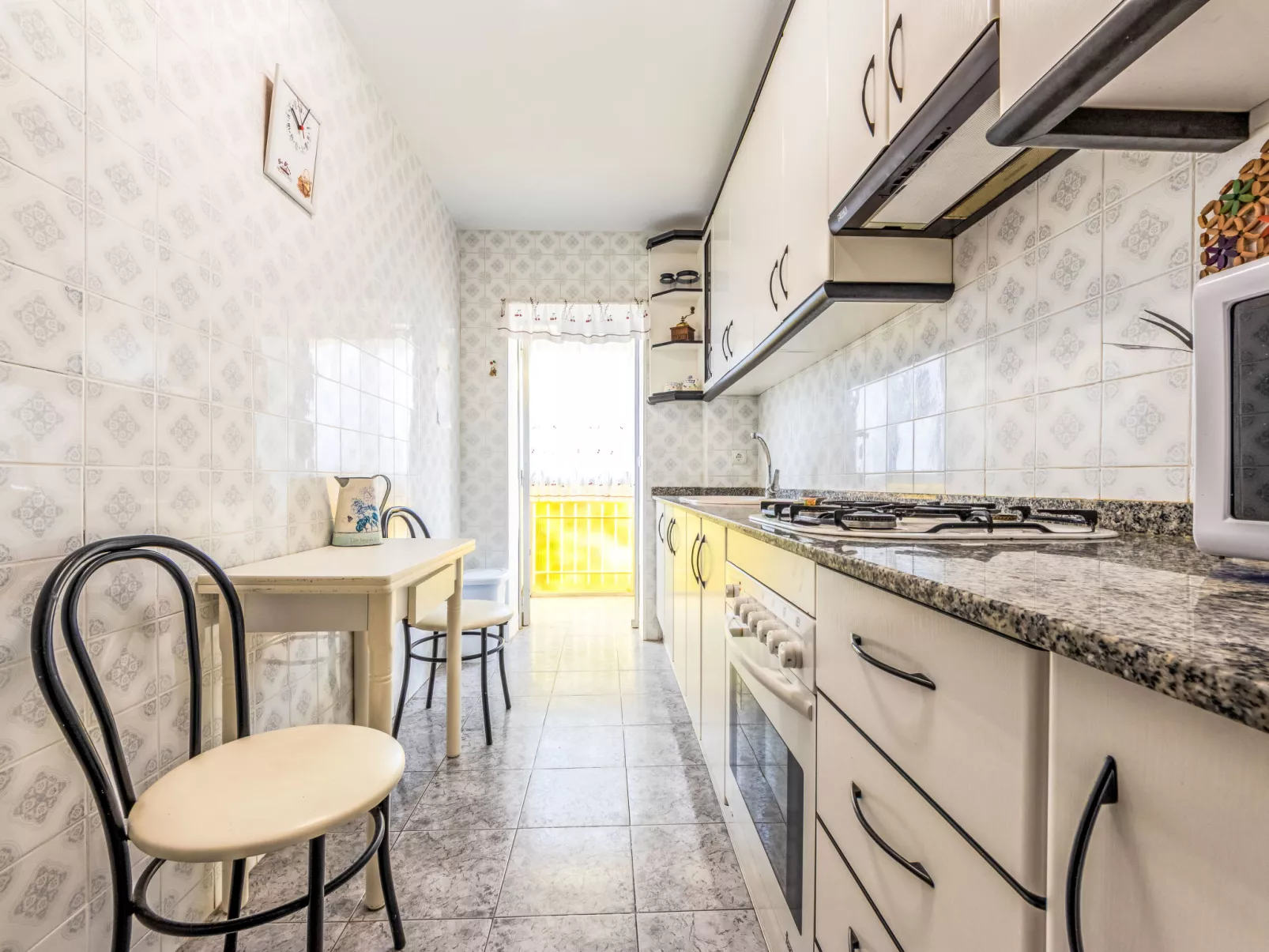 Tomas de Victoria - Binnen