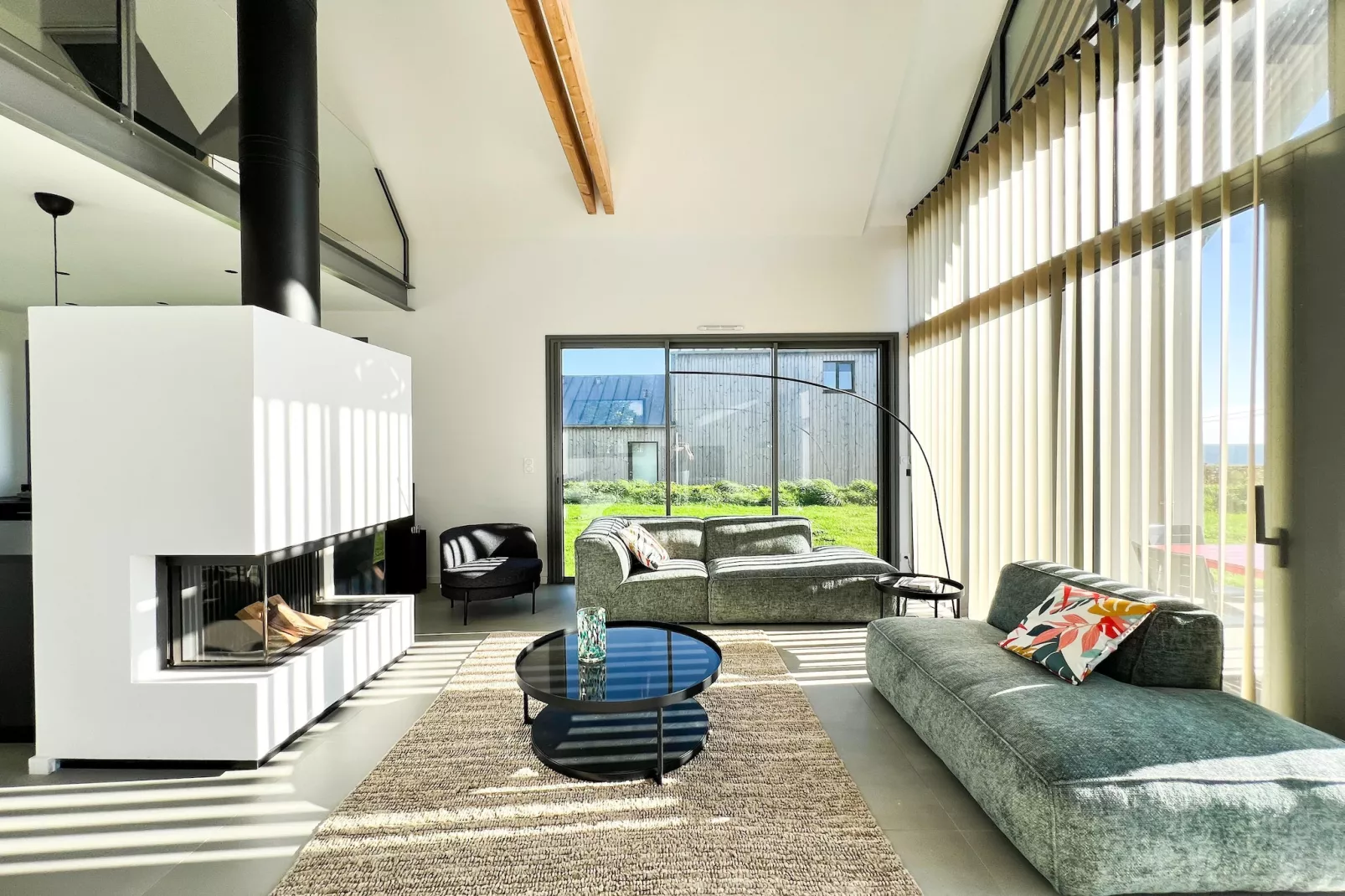 Architekten Villa mit Meerblick - Woonkamer