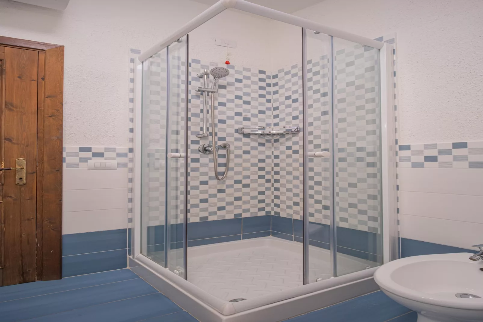 Felix Residence Hotel Costa Serena - Mono Classic - Badkamer