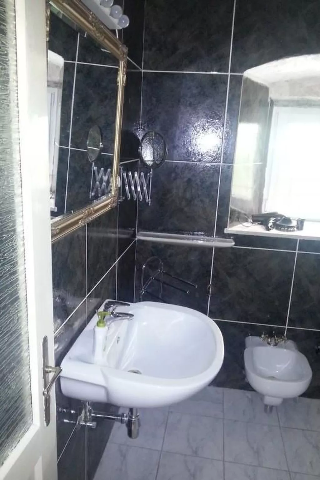 "Dubrava" mit Blick auf das Wasser - Image-tags.info