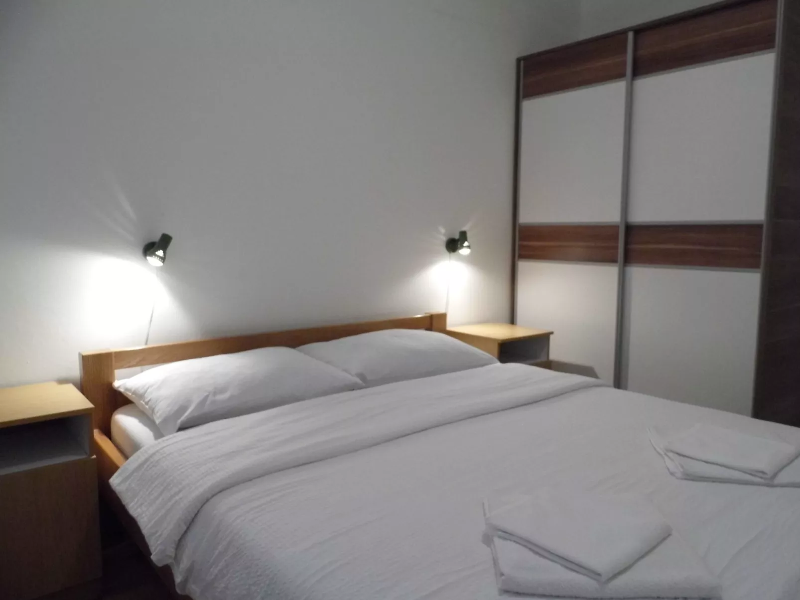 Schöne und moderne, voll ausgestattete Wohnung in ruhiger Lage - Image-tags.info