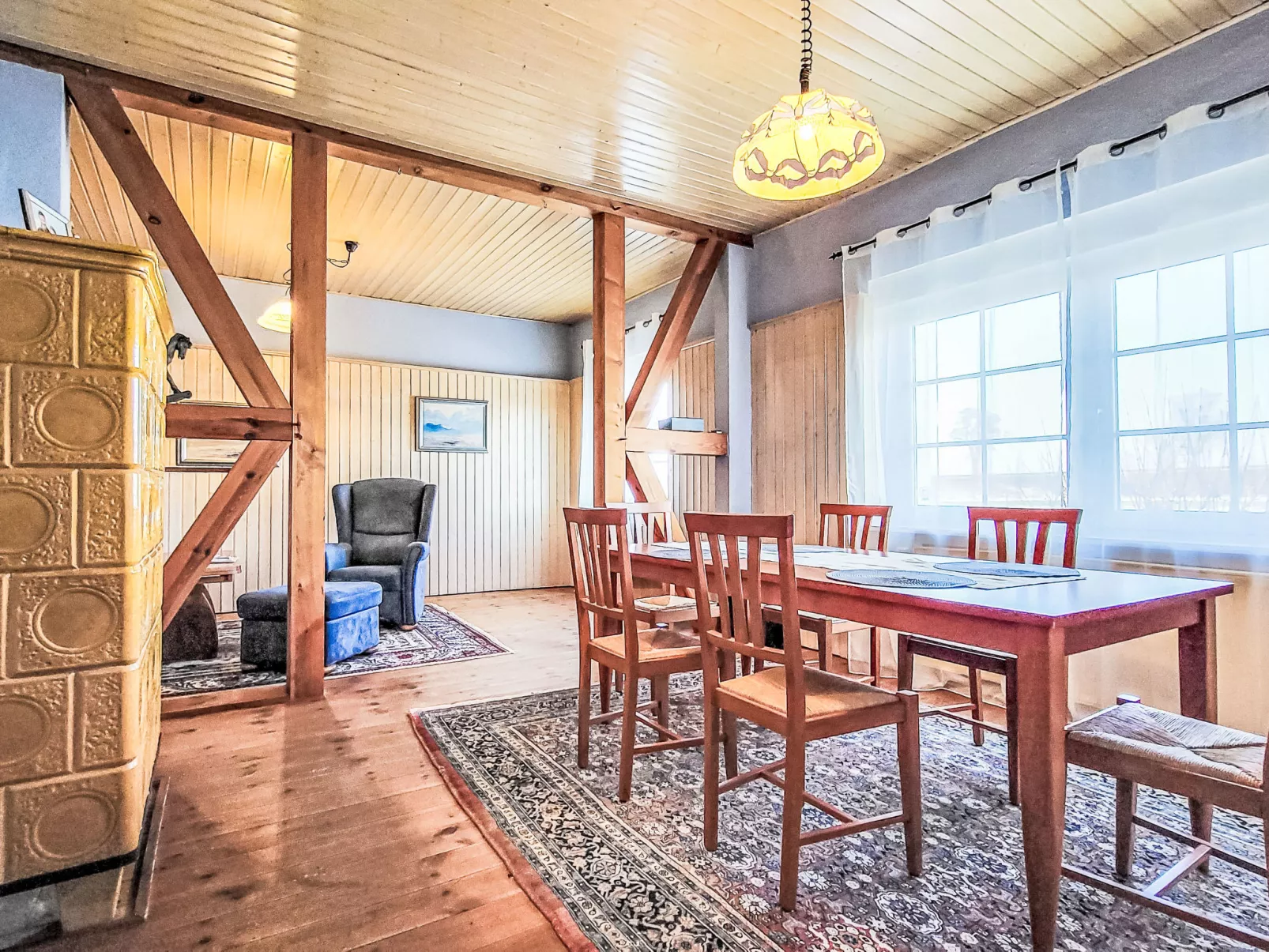 Mit großem eingezäunten Garten - Binnen