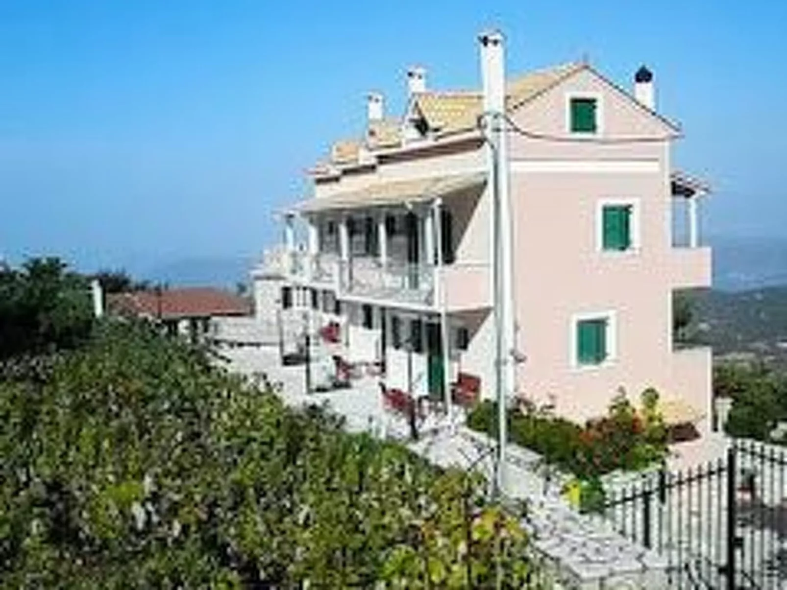 Sommer Dafnopanagia Luxusstudio Ourania - Buiten