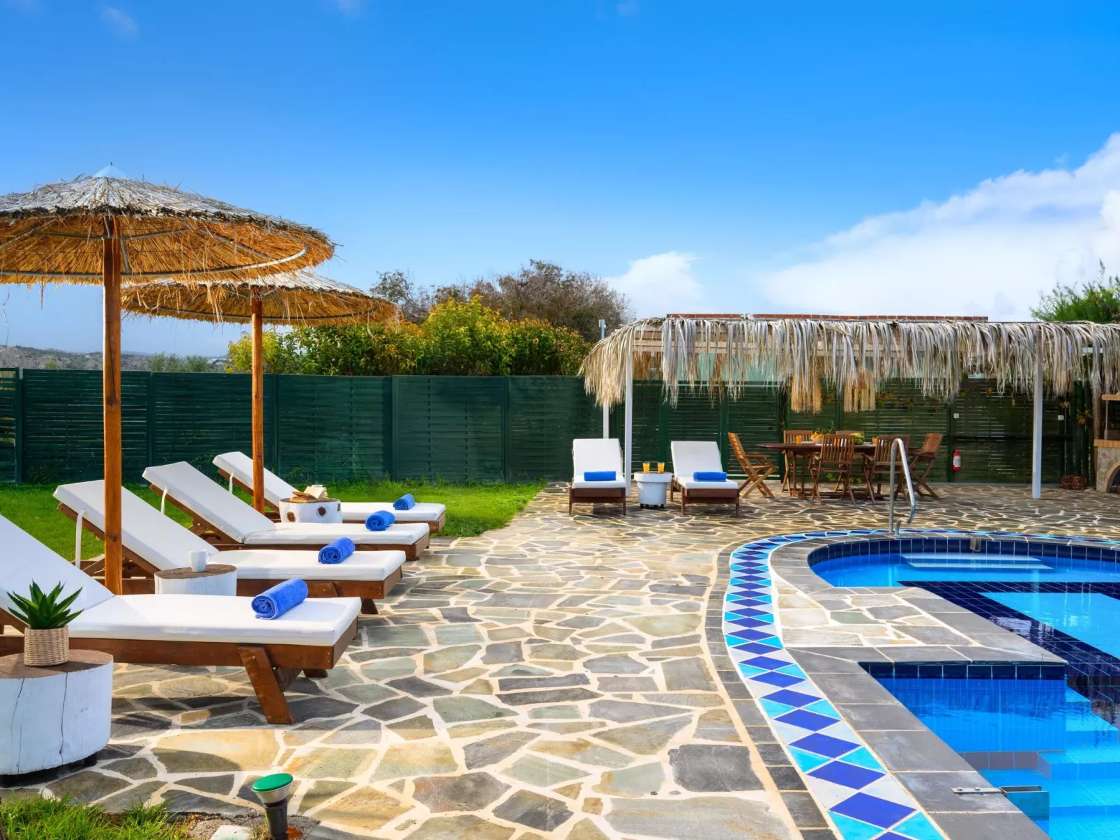 Villa "Villa Palmeras" mit eigenem Garten und Grill - Buiten