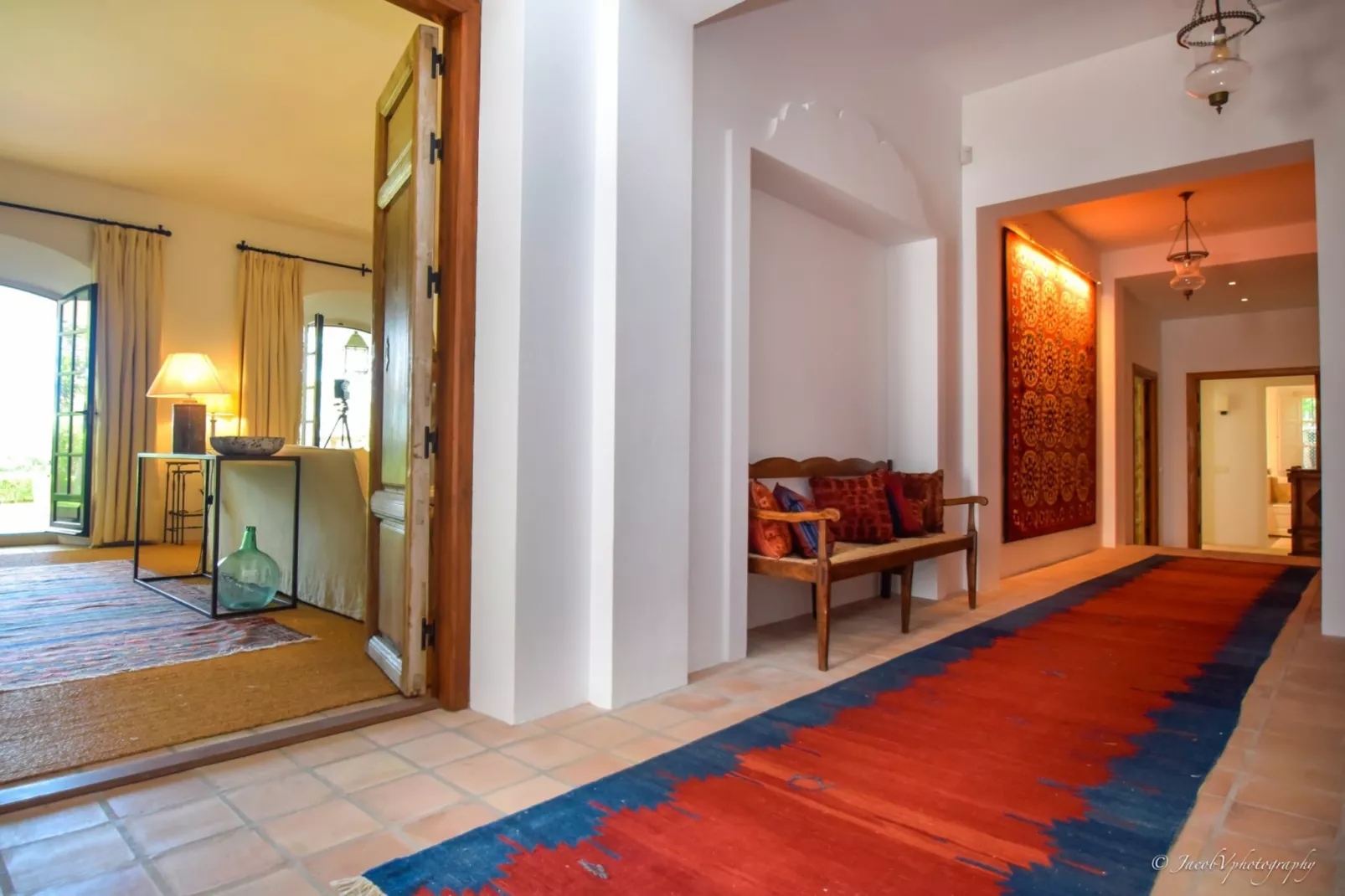 A Real Oasis in  Colonial style - Overloop