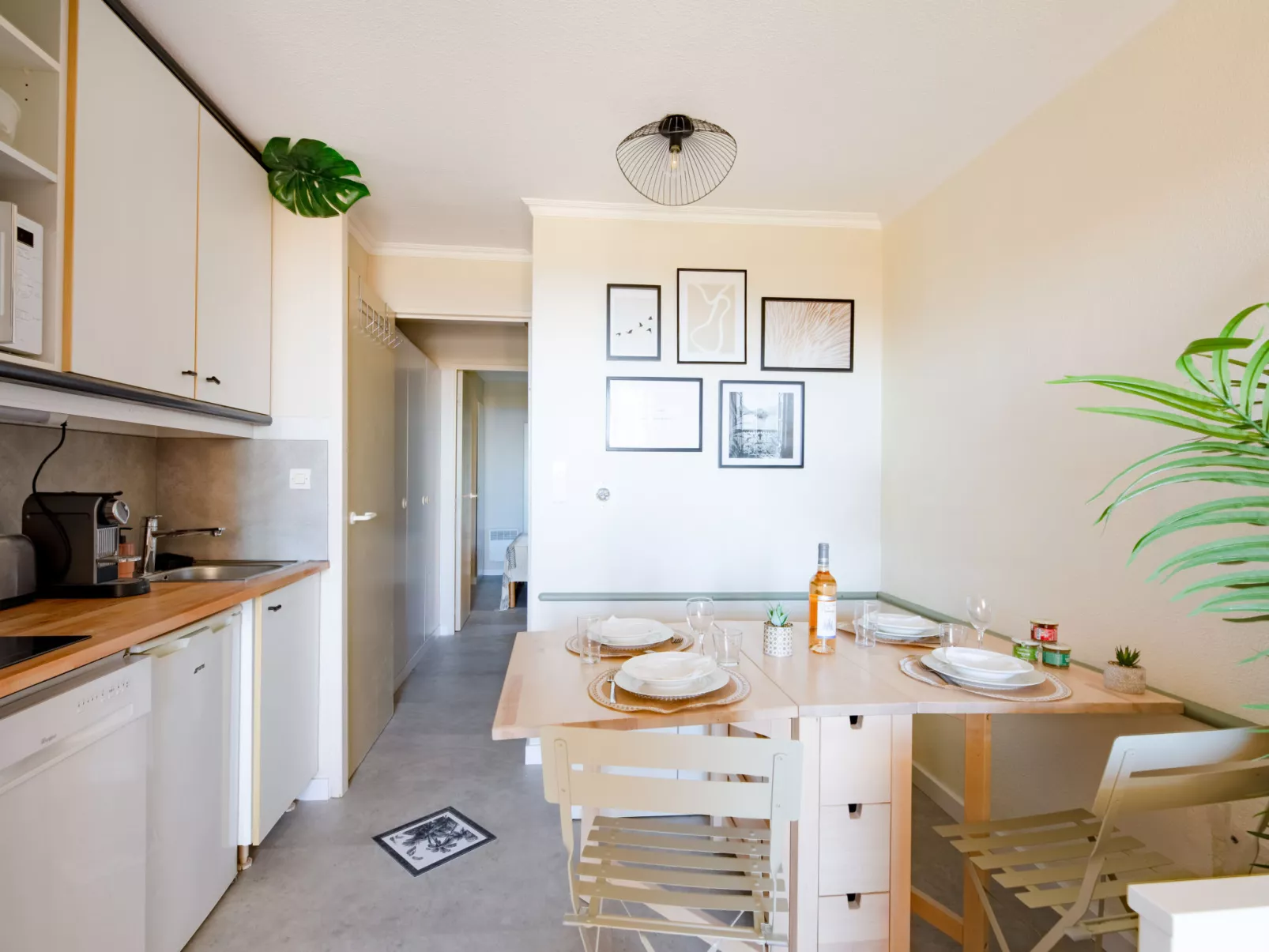 L'Esquinade (G3 033) - Binnen