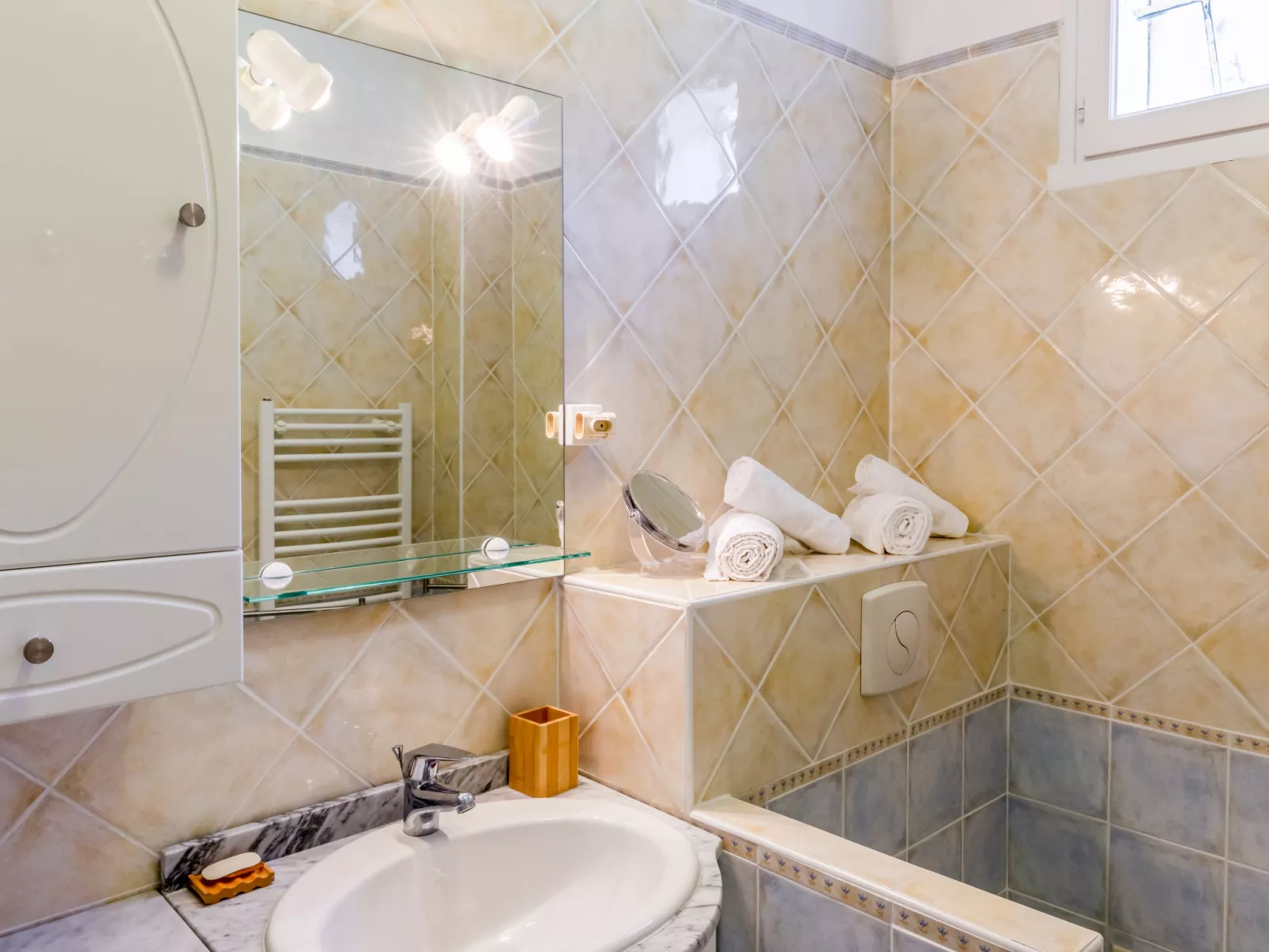 Hameau la Madrague - Binnen