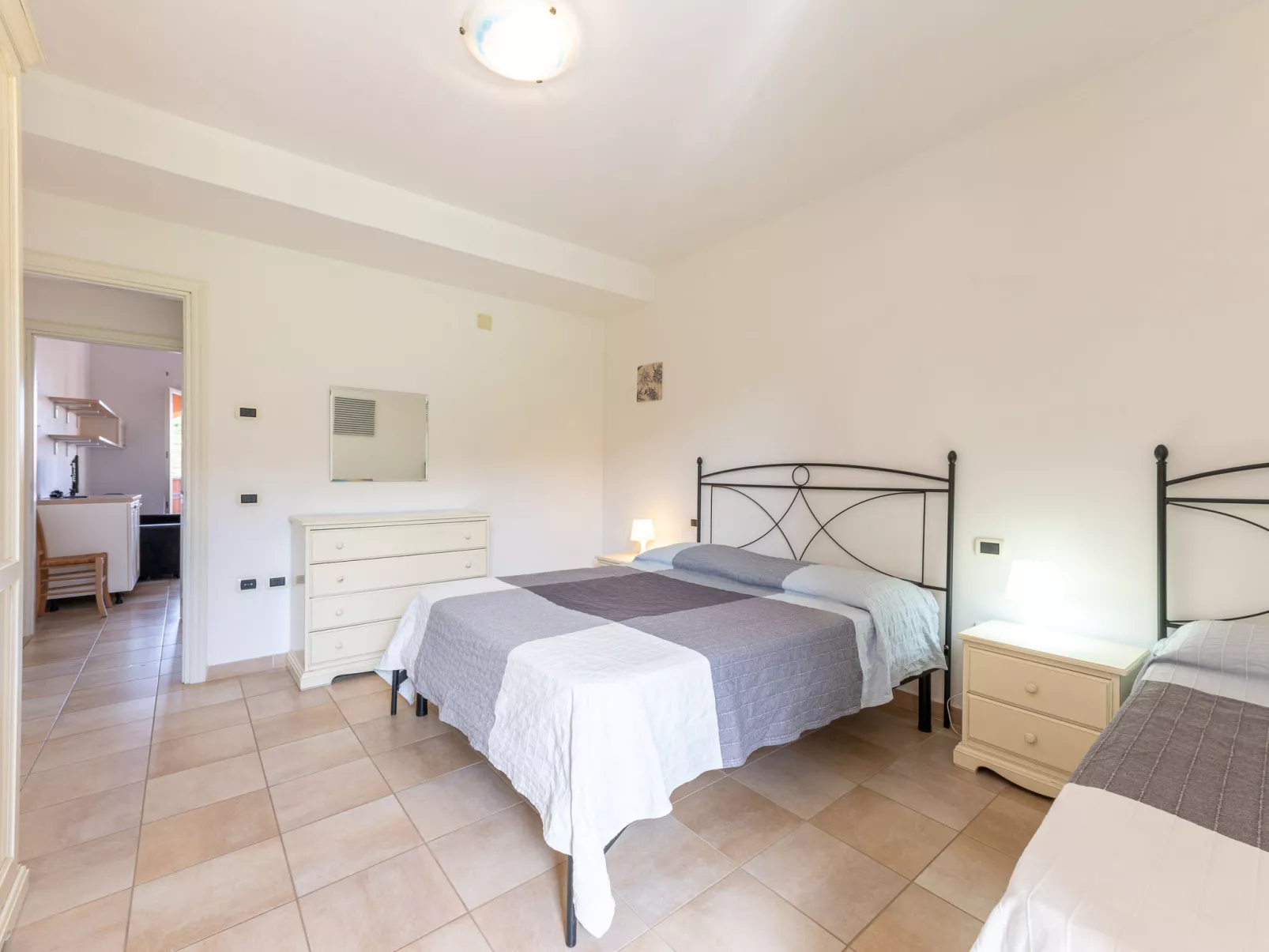 Aba Village - Binnen