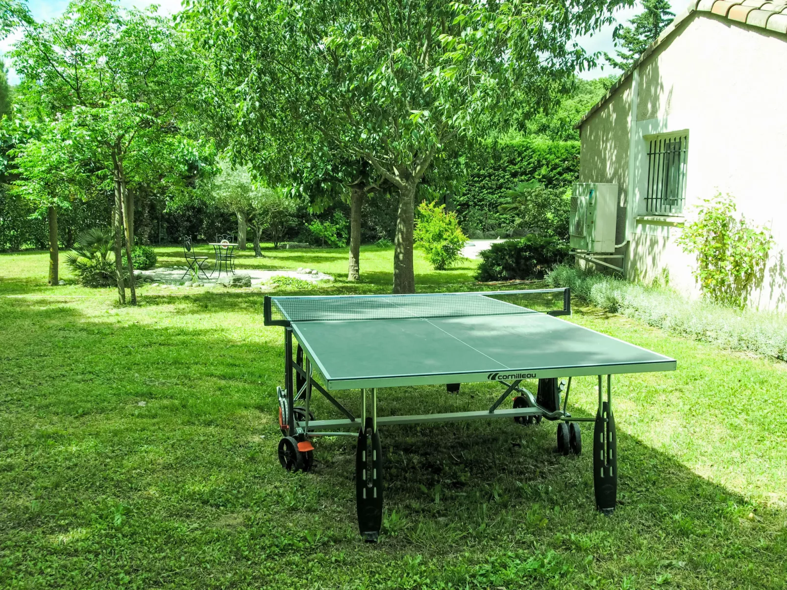 Urlaub im Süden zwischen Meer und Bergen - Buiten