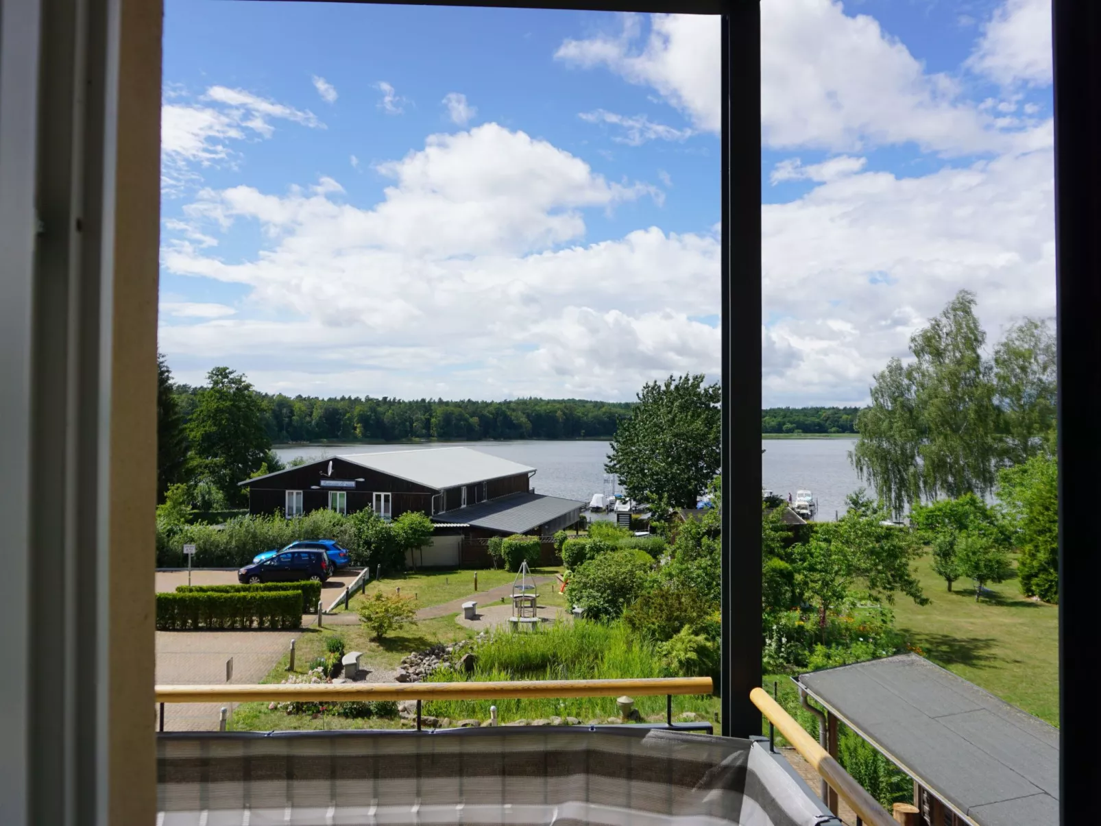 Apartmenthaus am See - Buiten
