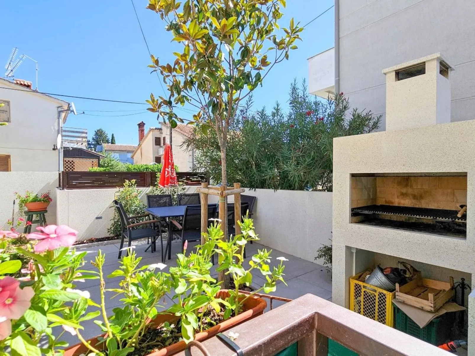 Wohnung "Maja" mit Terrasse - Buiten