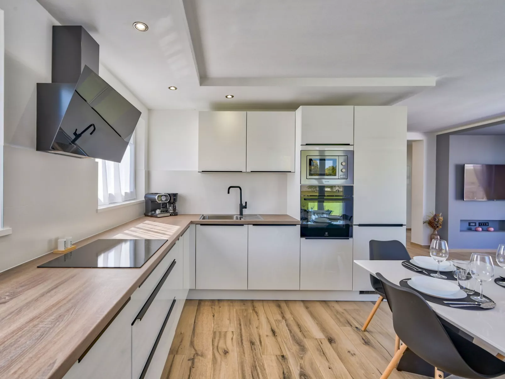 Montevernal - Binnen