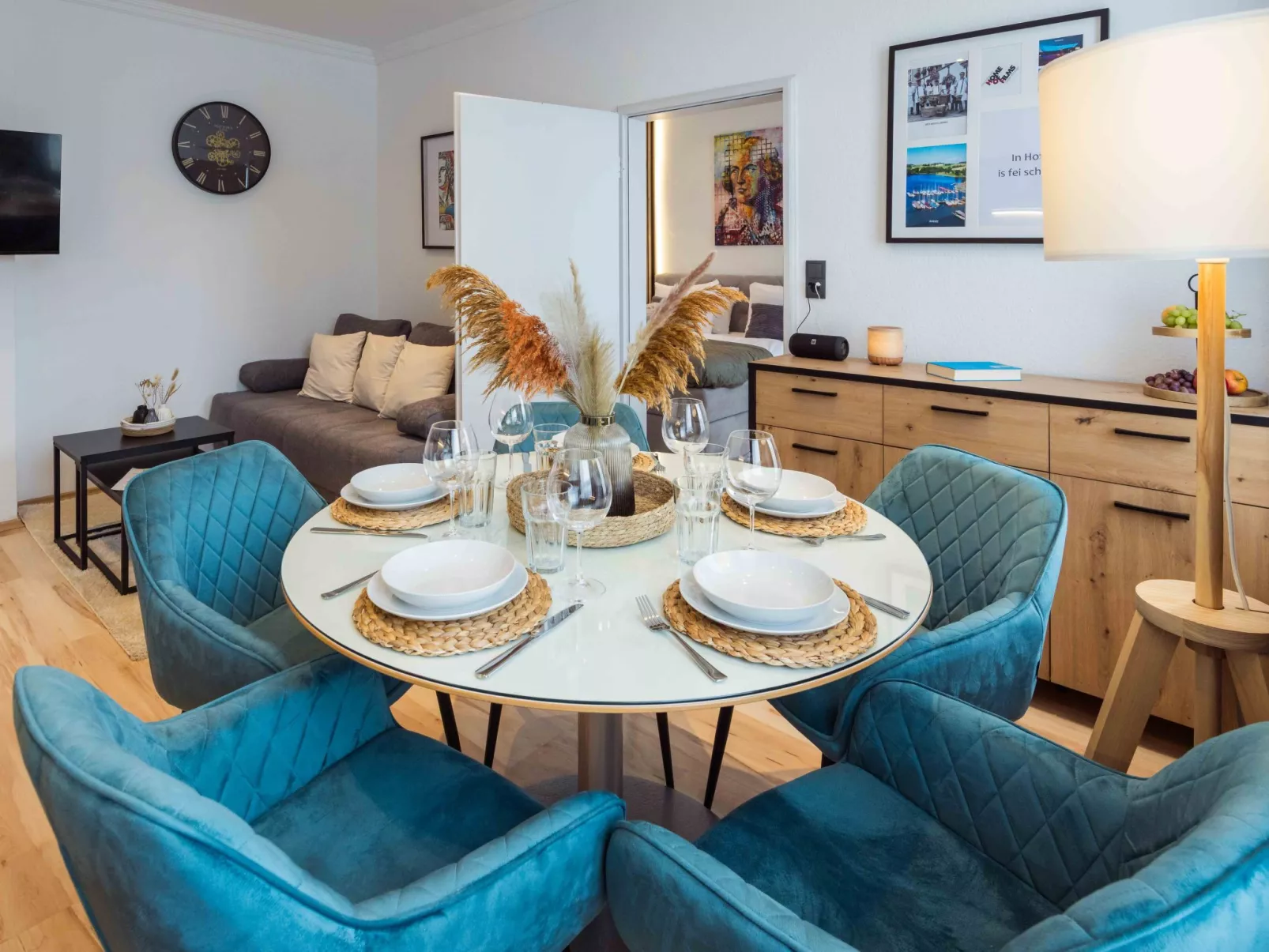 Schiller Apartment im Zentrum von Hof. Küche, Parkplatz, 250MBit Wlan - Binnen