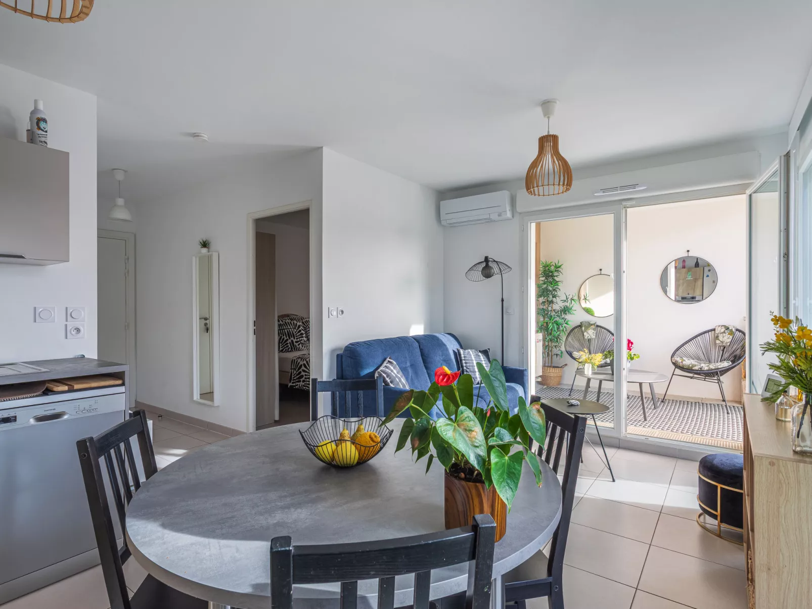 Nouvelles Terres E4 - Binnen