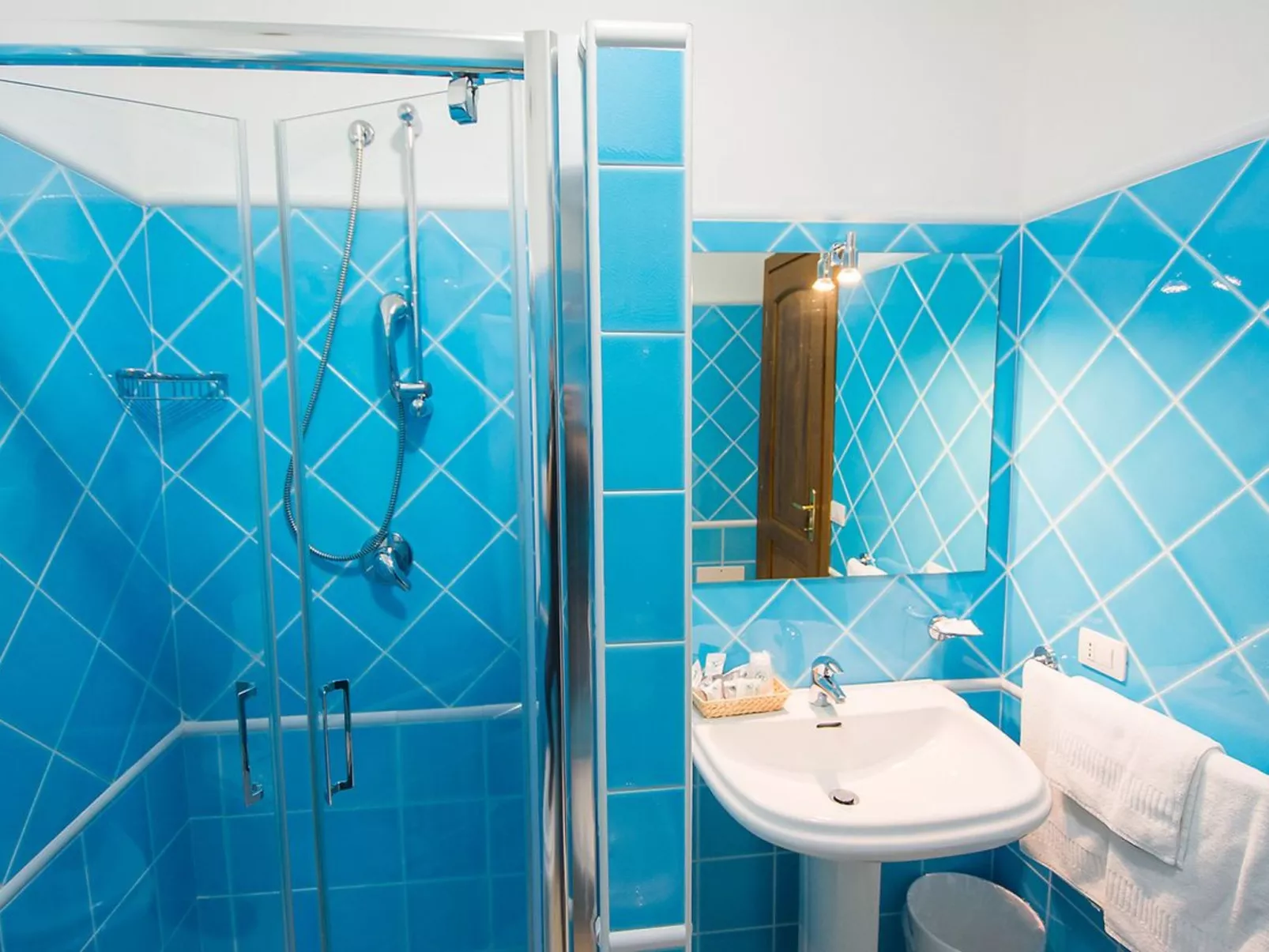 Apt. Orosei 3B, mit gemeinsamem Schwimmbad - Binnen