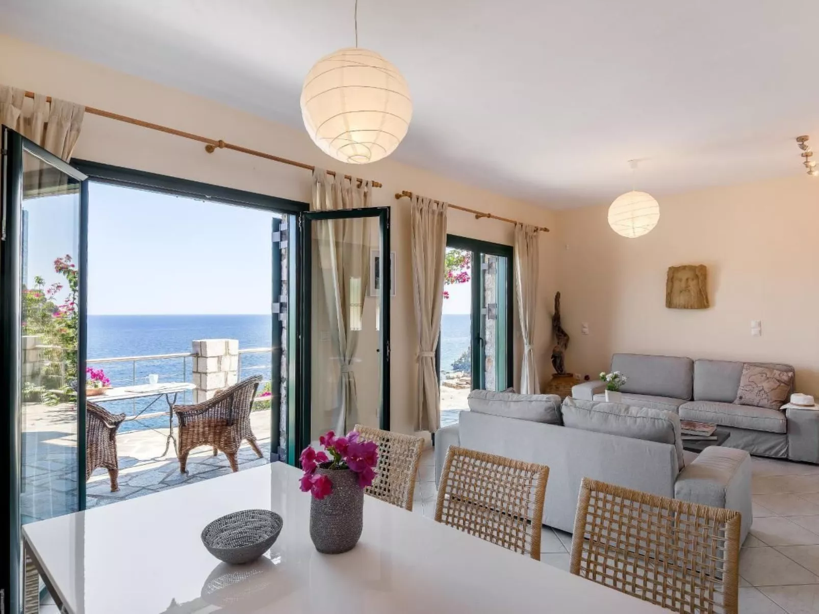 God Bacchus (God Dionysus) Villa - Binnen