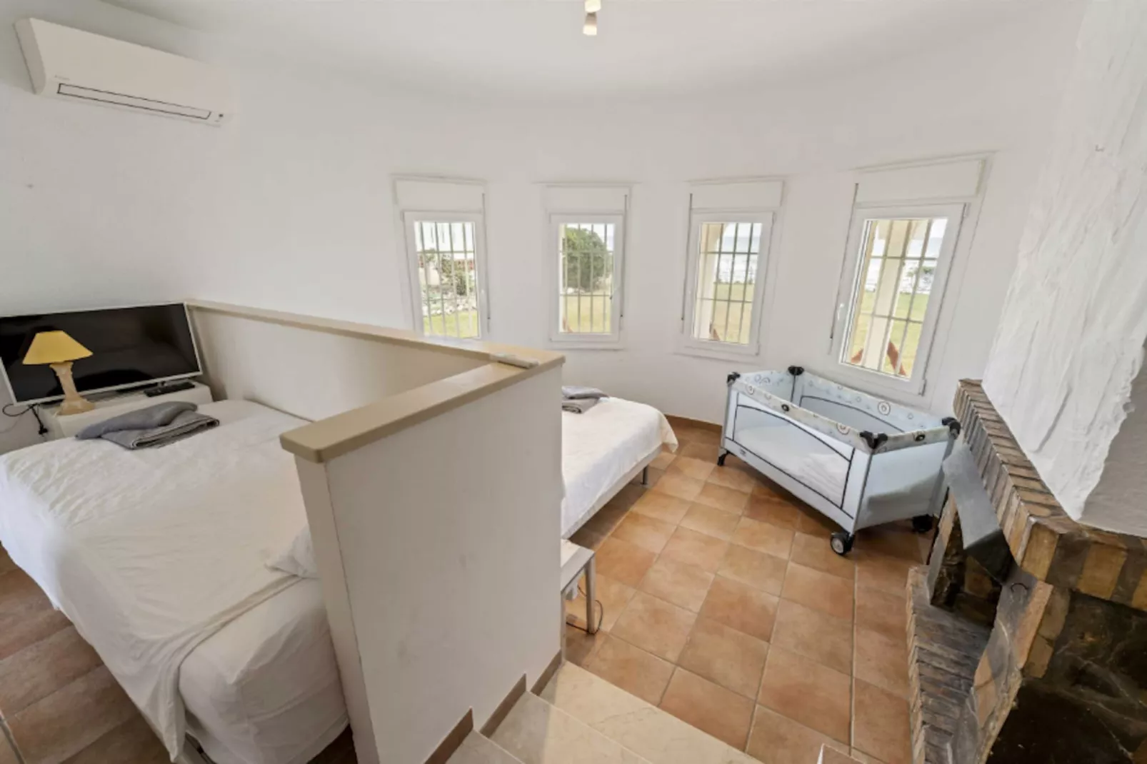 1100 - BEACH FRONT VILLA - Slaapkamer