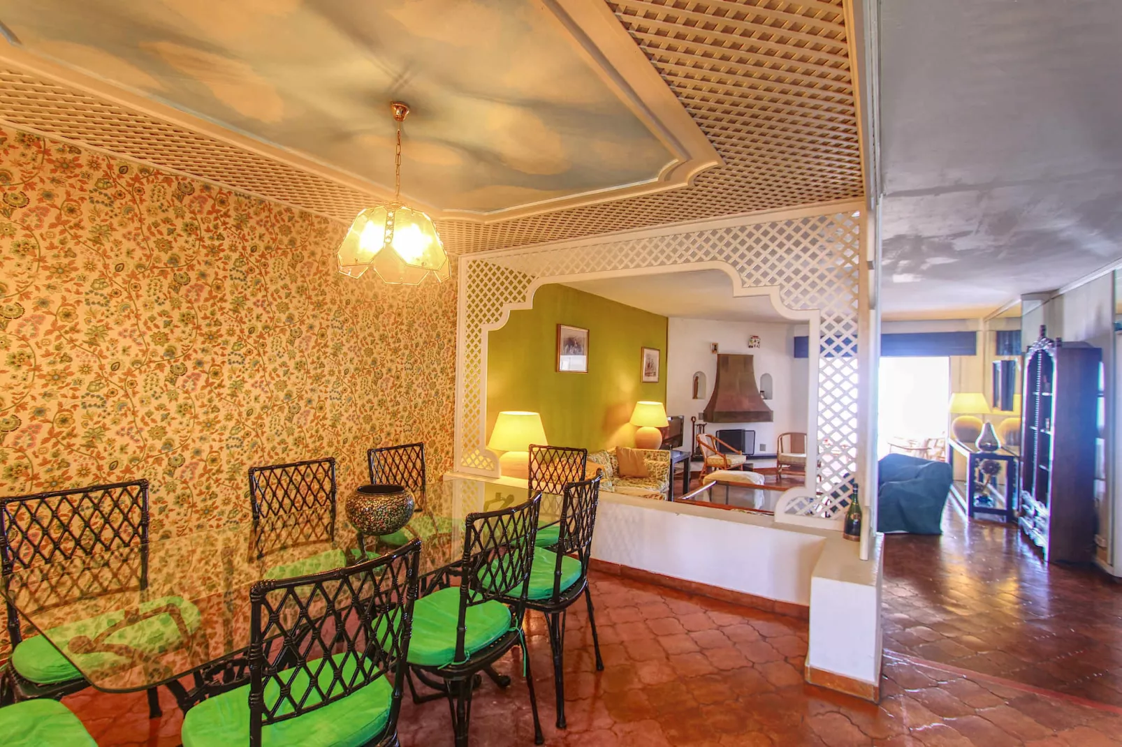 1079 - FRONTLINE PUERTO BANUS APARTMENT - Eetkamer