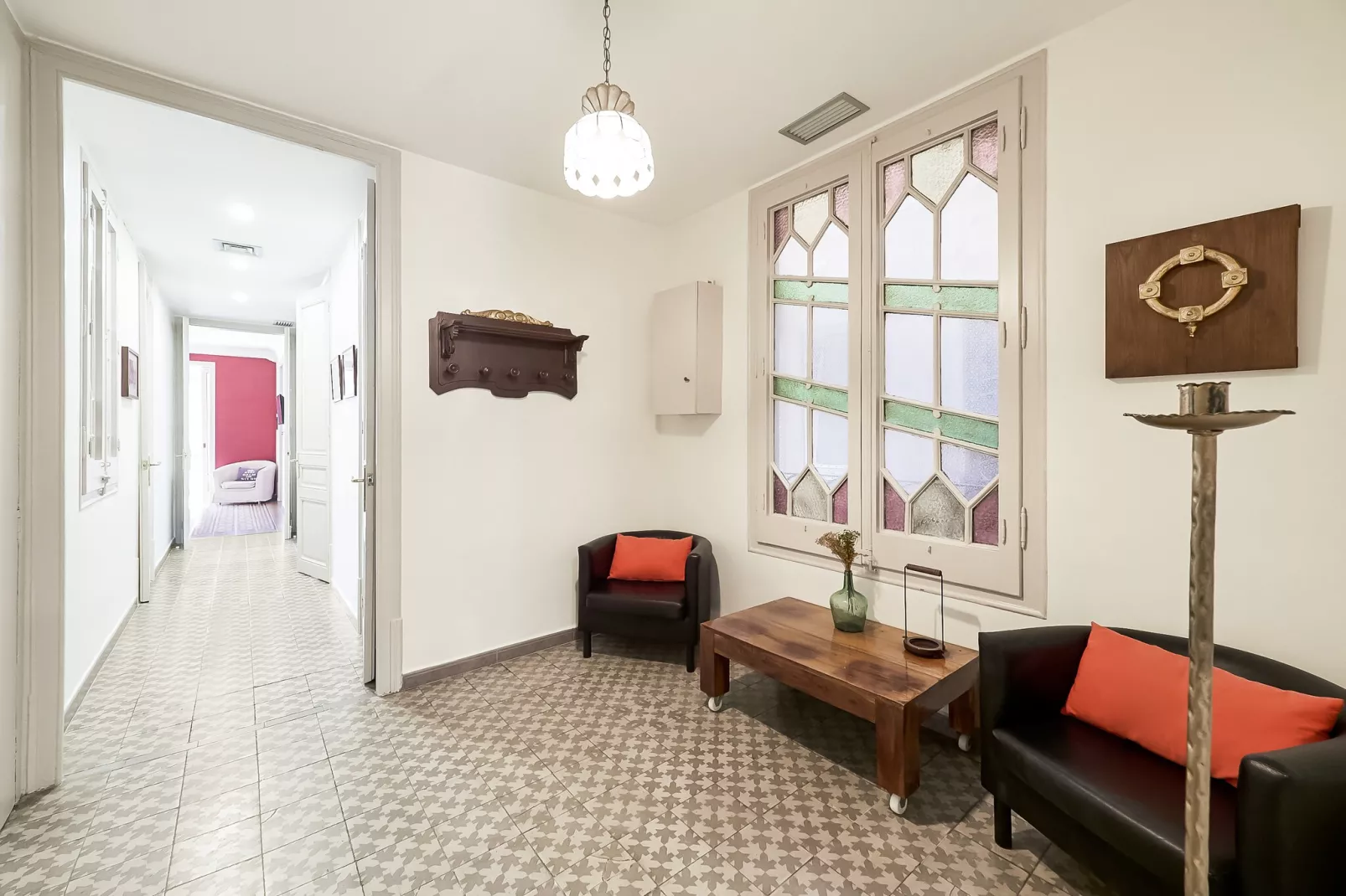 Rambla Paris Apartment - Woonkamer