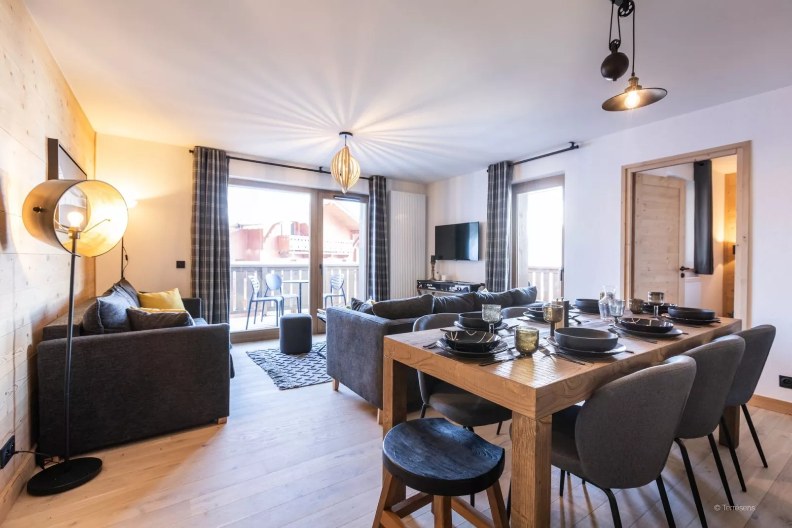 PLAGNE MONTALBERT Le Snoroc- A48S - Eetkamer