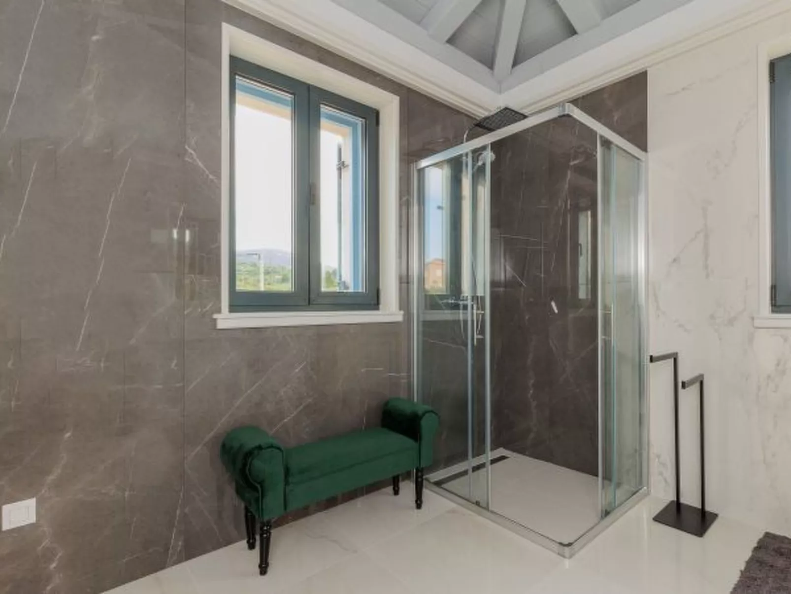 Seafront Villa Adriatica with pool - Image-tags.info