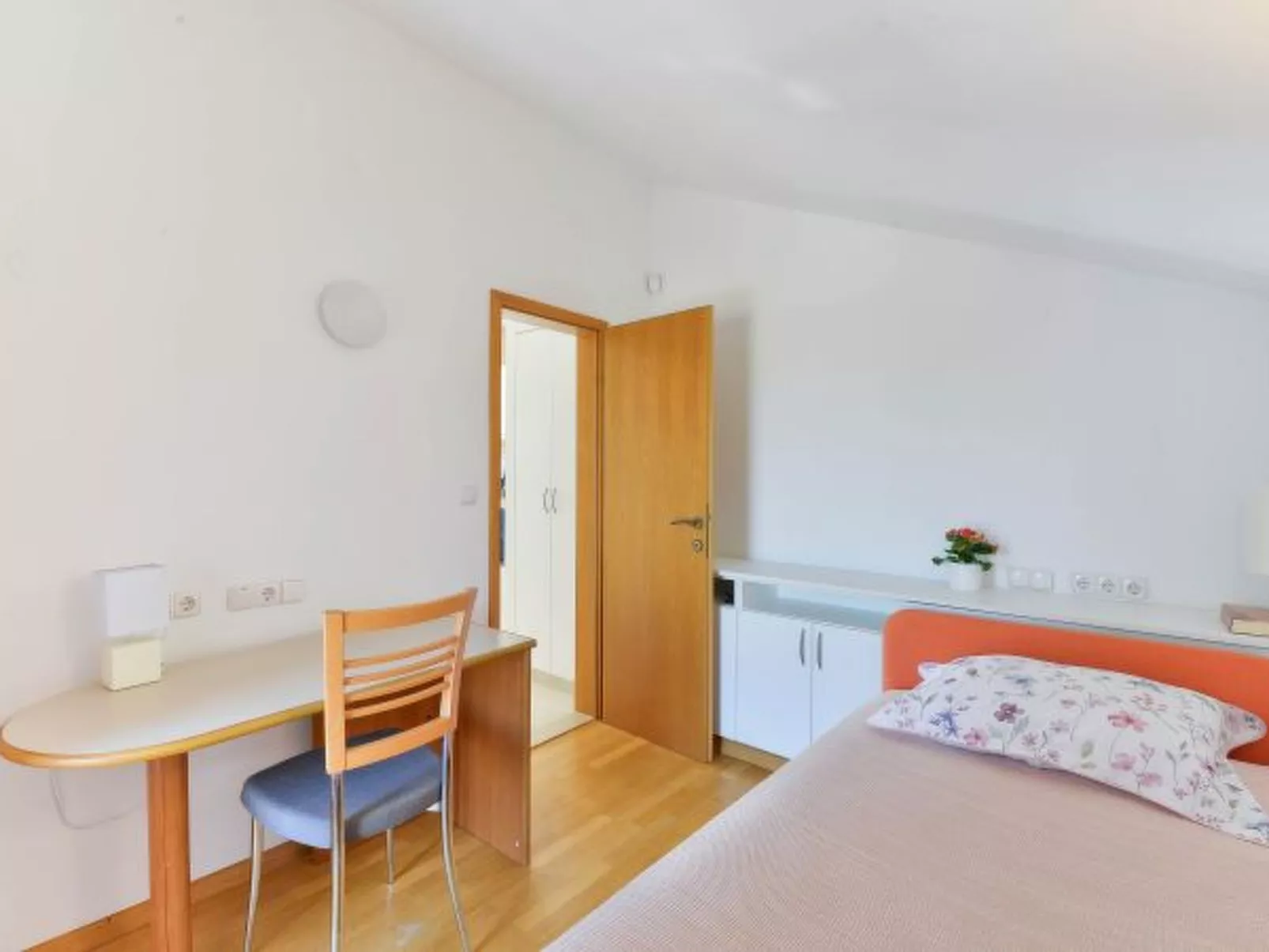 Olivar house with heated pool by the beach - Image-tags.info