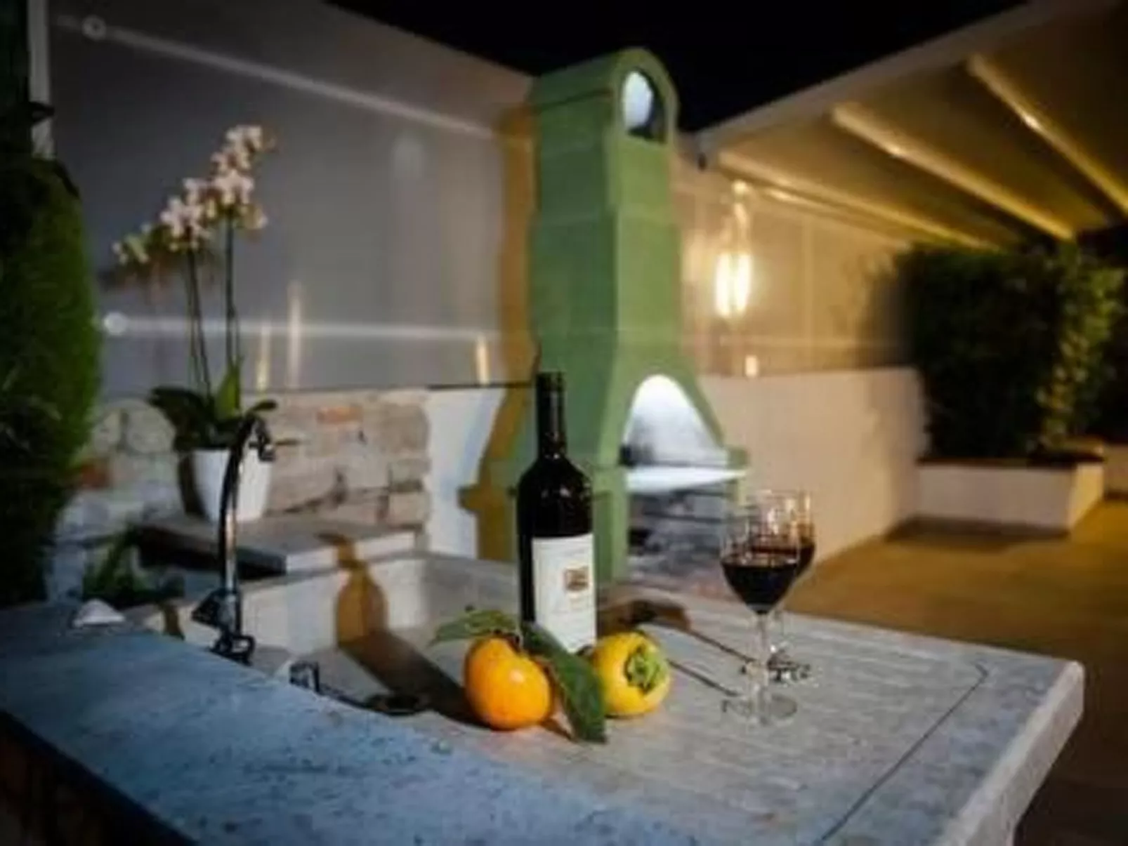 VILLA ENI mit Pool - Image-tags.info