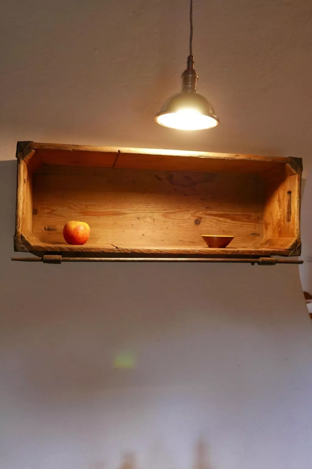 "Cosima" mit Blick auf das Wasser - Binnen