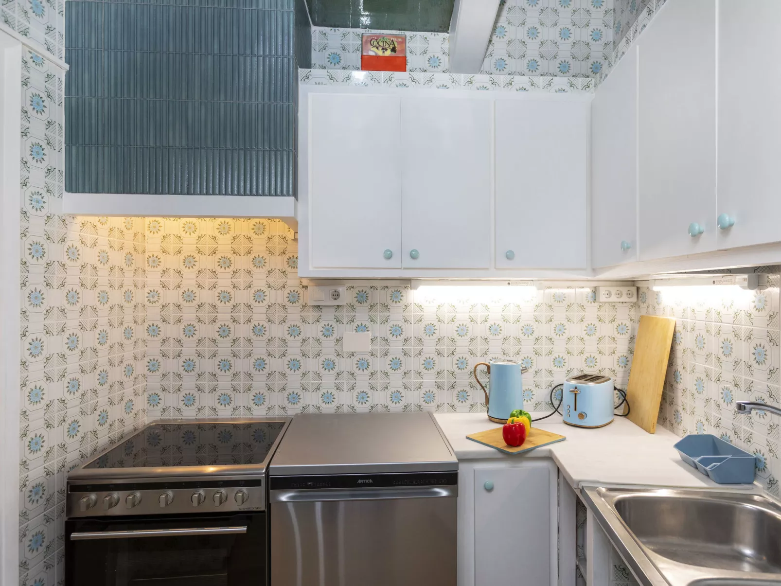 Urban Plaza Palafrugell - Binnen