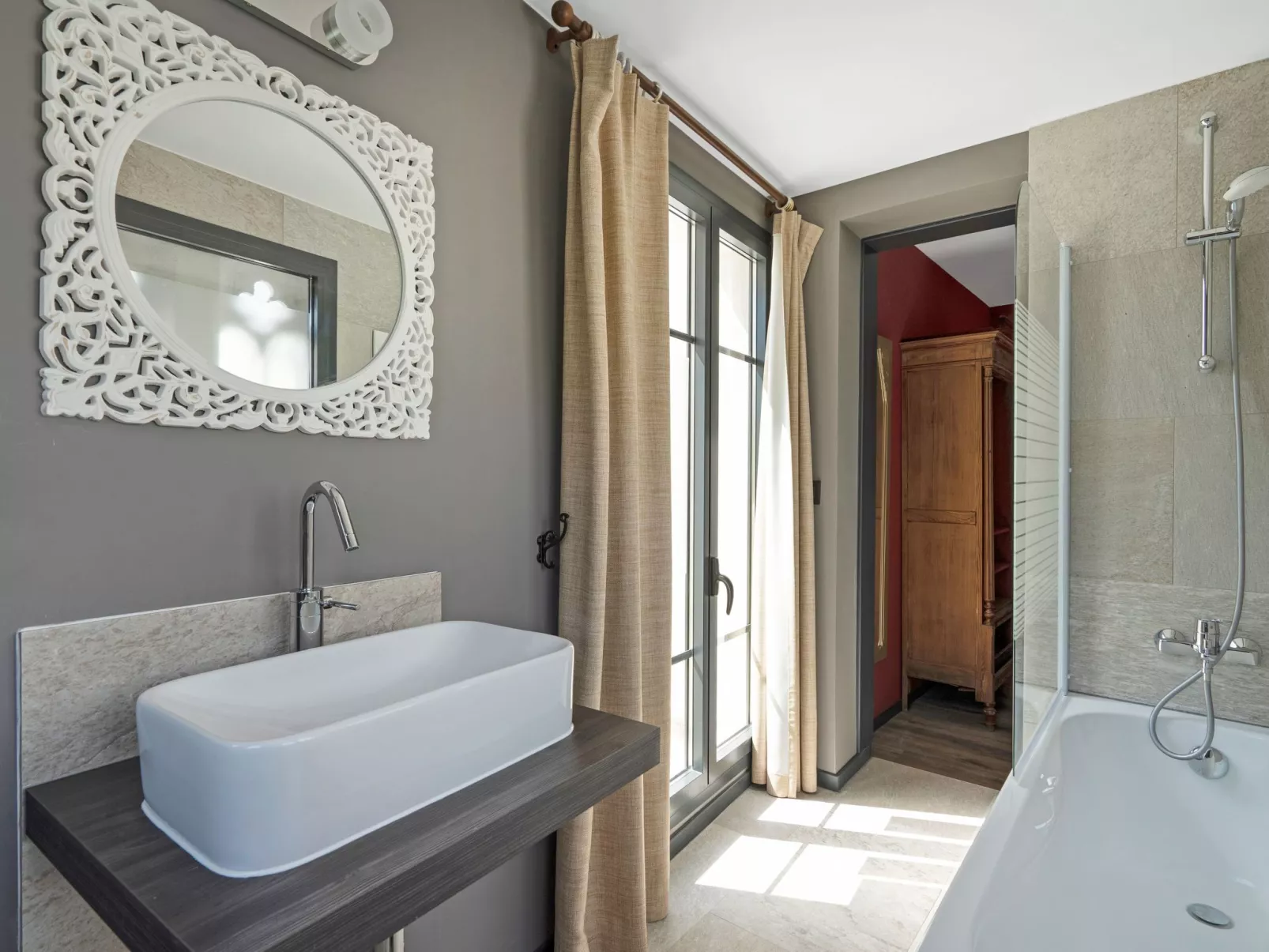 Mauresque & Pêcheurs - Binnen