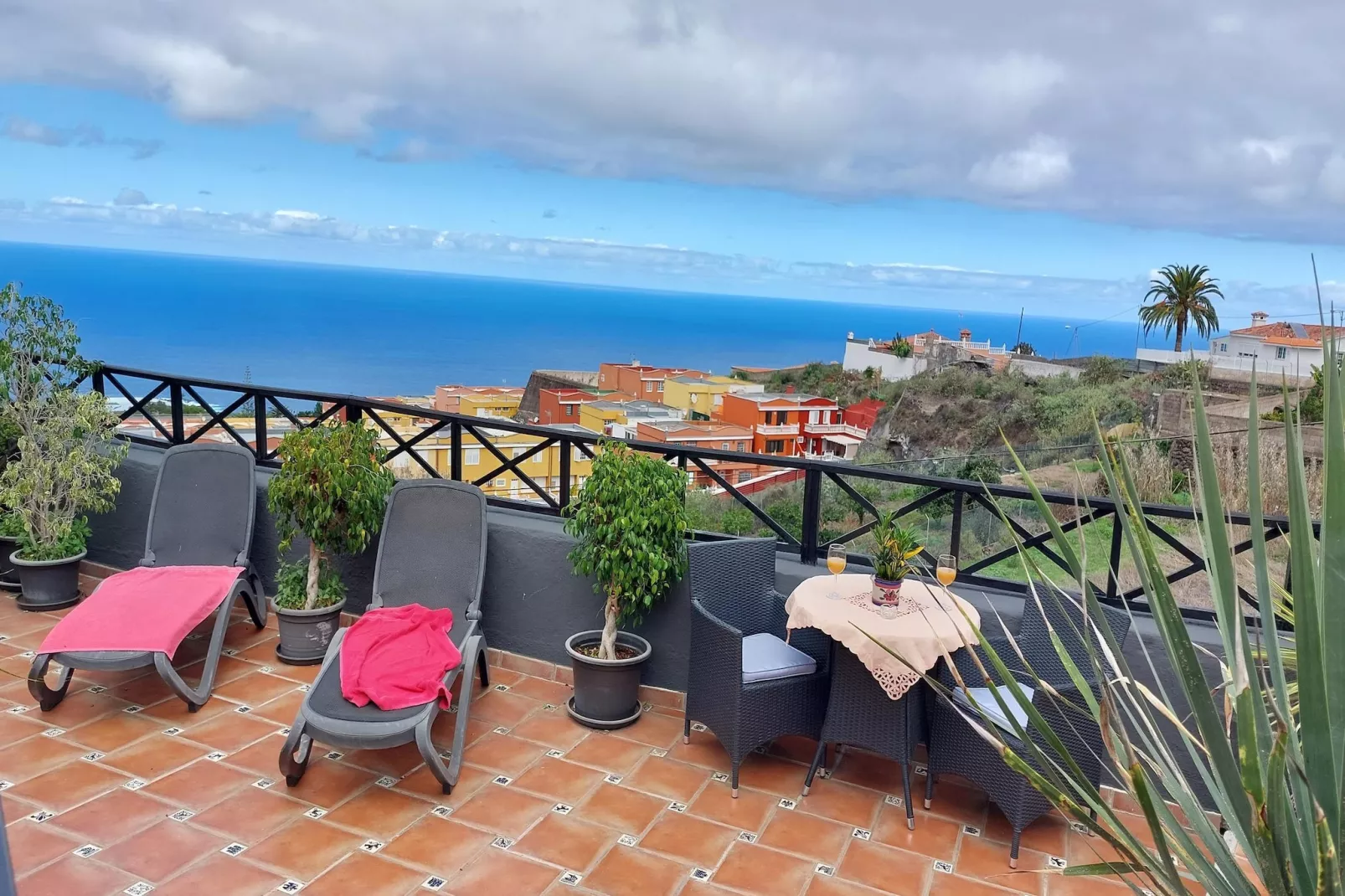 Apartamentos Monasterio de San Antonio 7 - Terrasbalkon