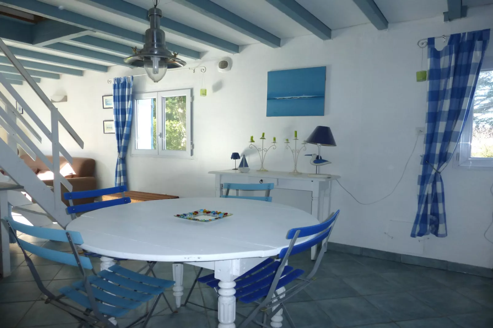 Charmante maison de vacances à 150 m de la plage - Eetkamer