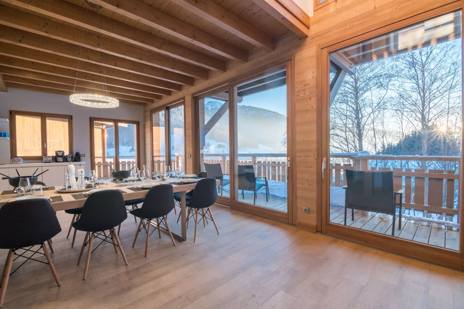 Les Portes de Megève 11 - Eetkamer