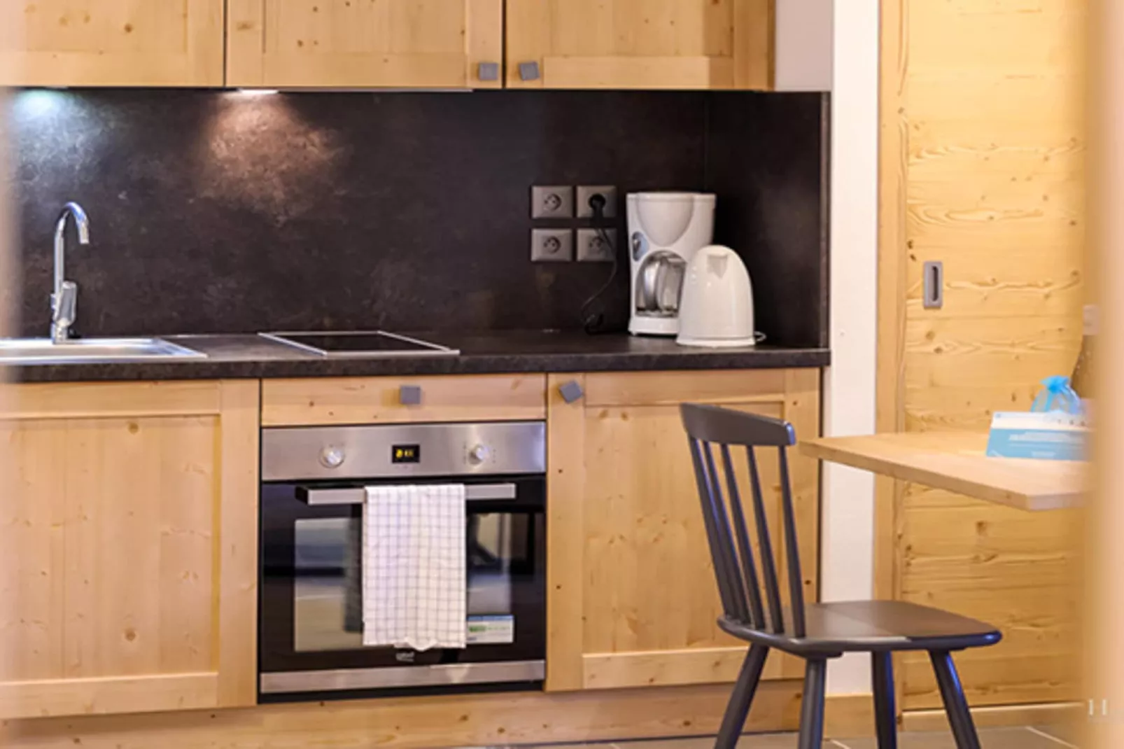 COMBLOUX Les Fermes du Mont Blanc - S12S - Keuken