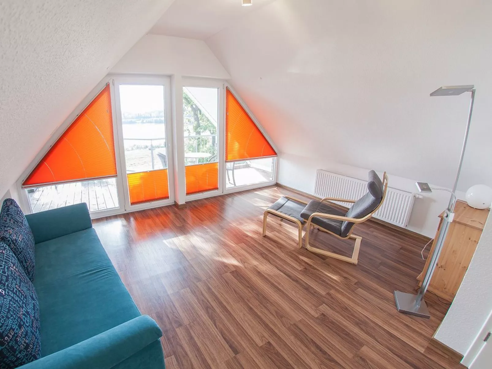 Mit atemberaubendem Blick auf den See - Binnen