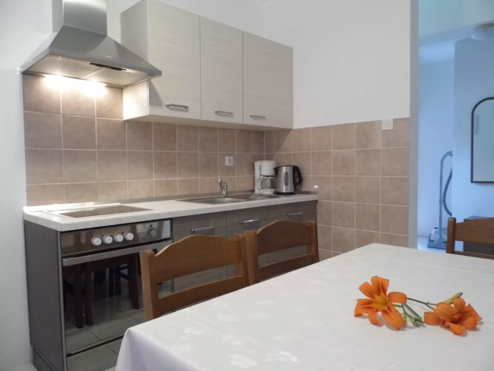 Schöne und moderne, voll ausgestattete Wohnung in ruhiger Lage - Image-tags.info