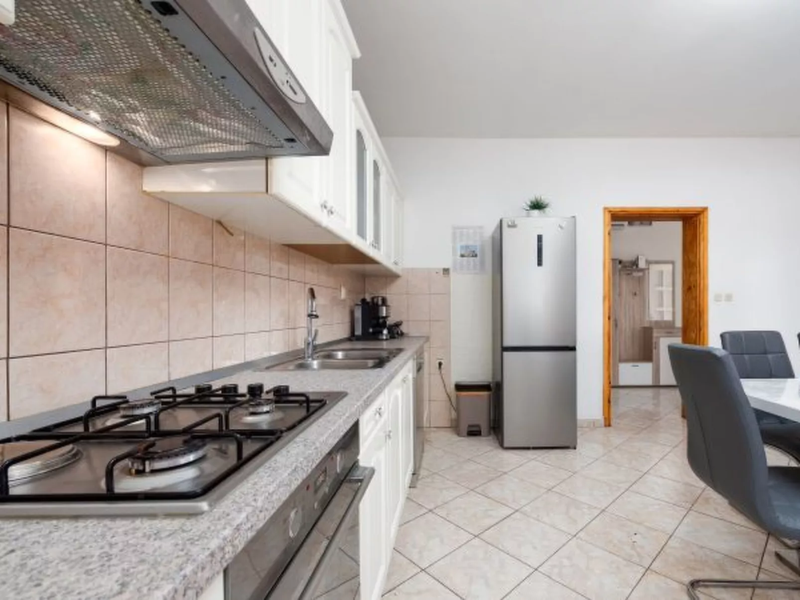 Holiday House Laetitia with pool - Image-tags.info