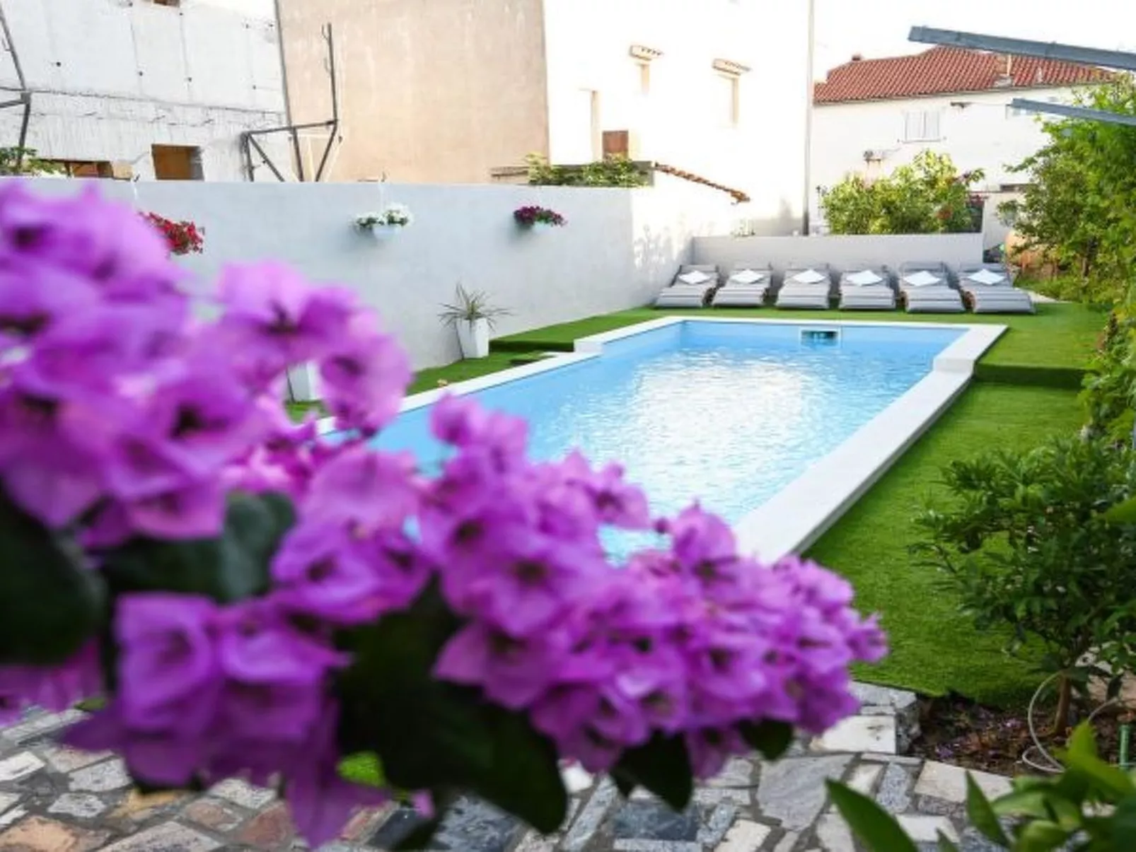 Holiday Home Urbana with pool - Image-tags.info