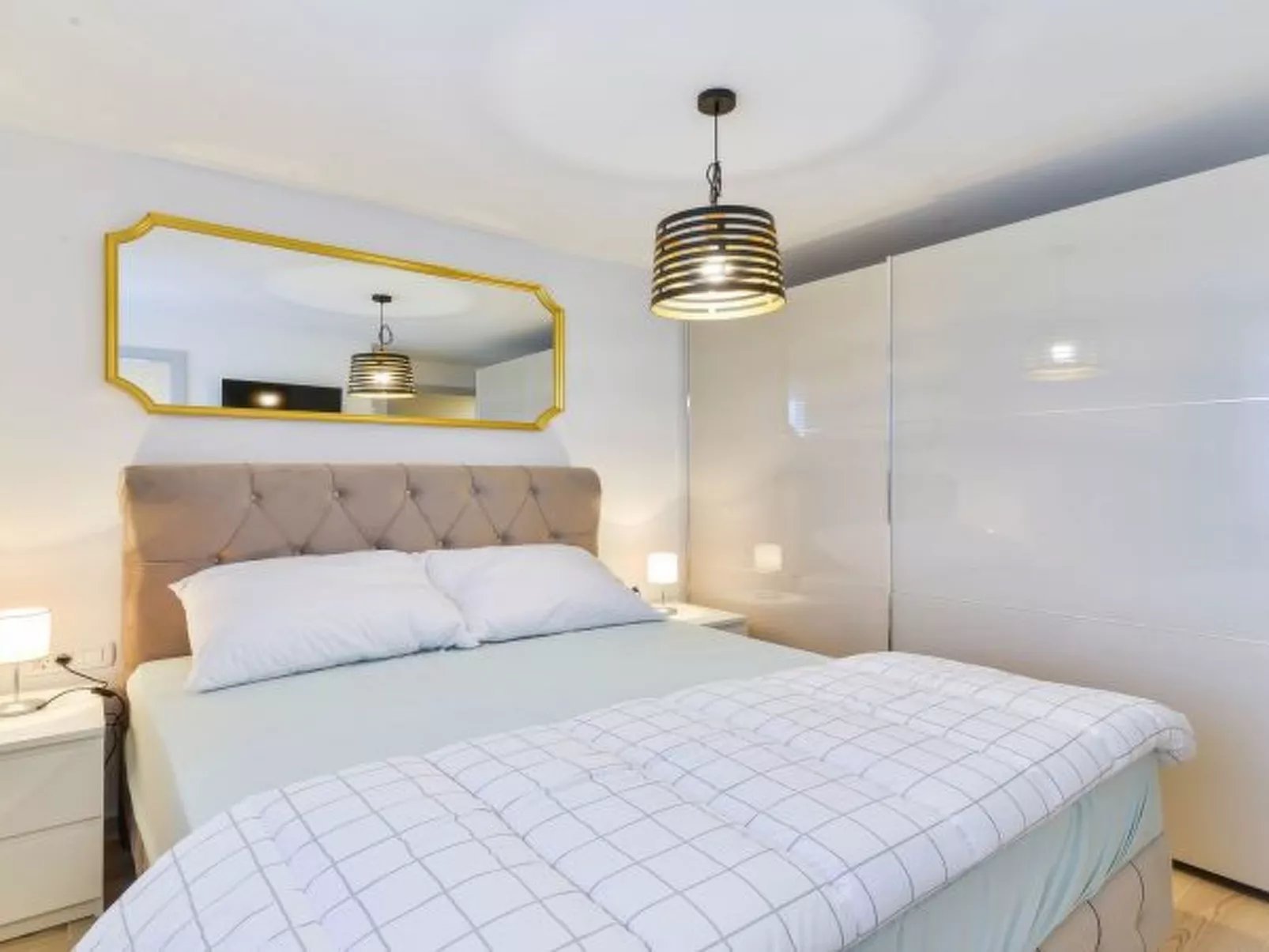 Villa RE with heated pool and spa - Image-tags.info