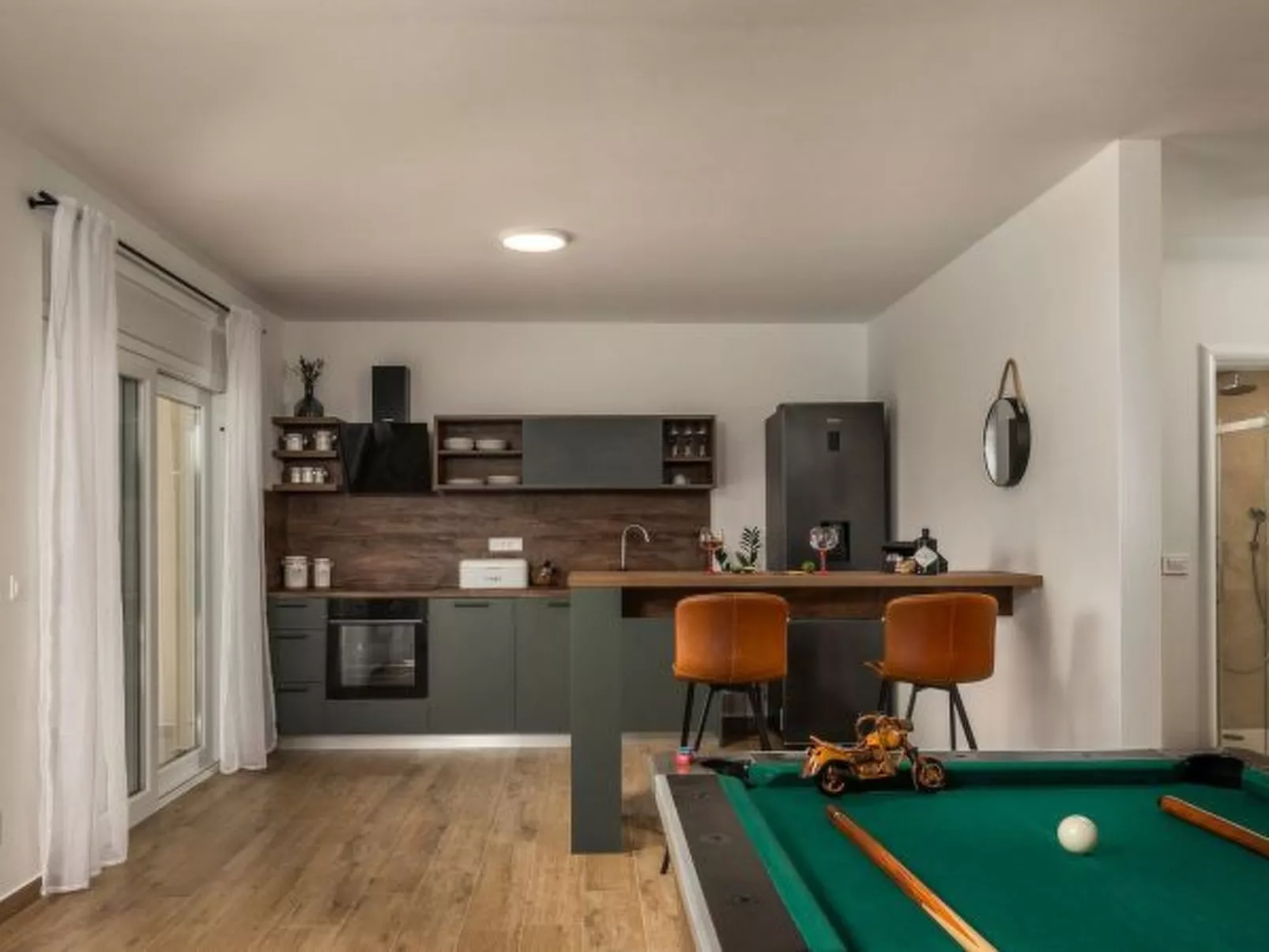 Seaview Villa Deep Green with pool - Image-tags.info