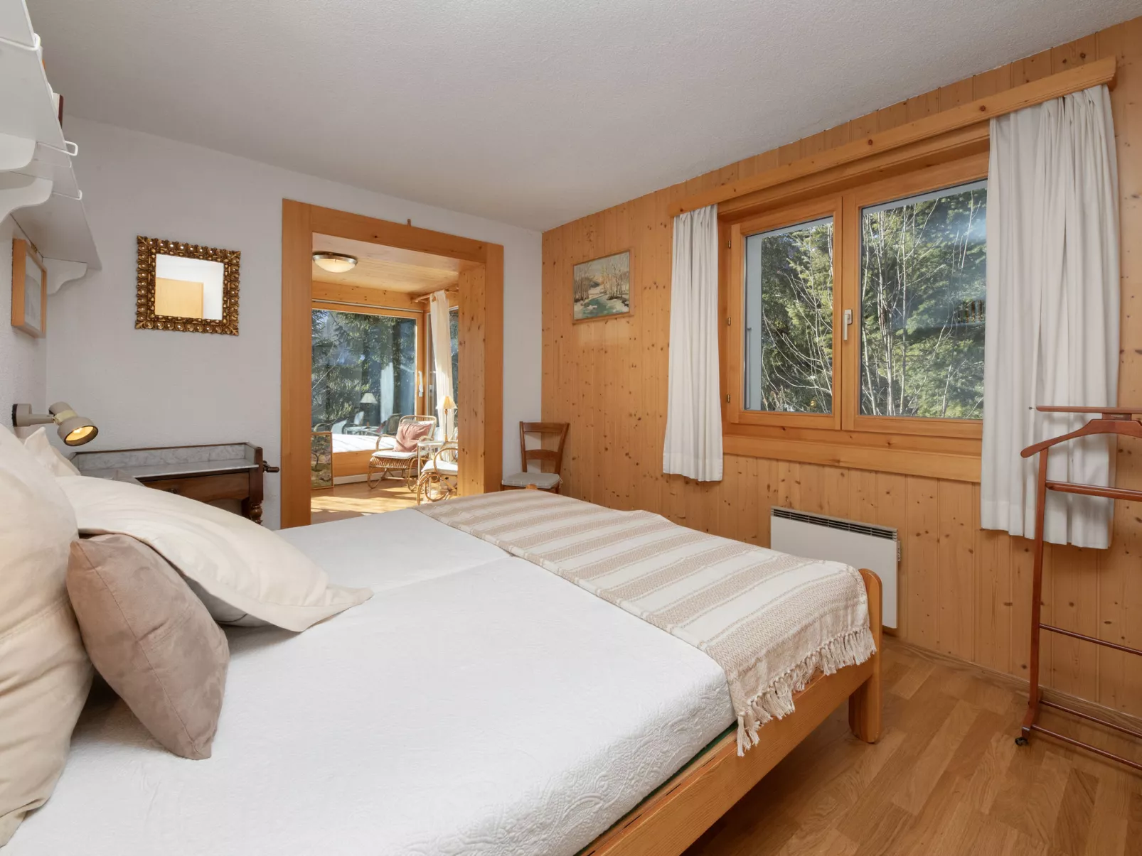 Veni, Vidi, Mansi - Binnen