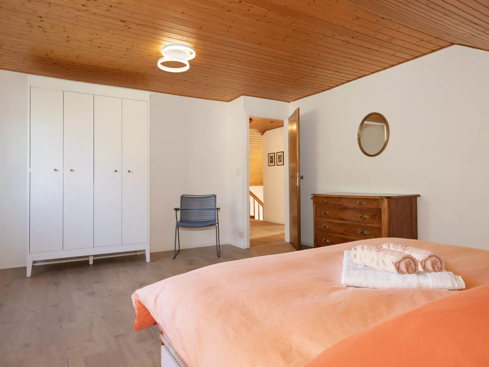 Sous-le-Moulin - Binnen