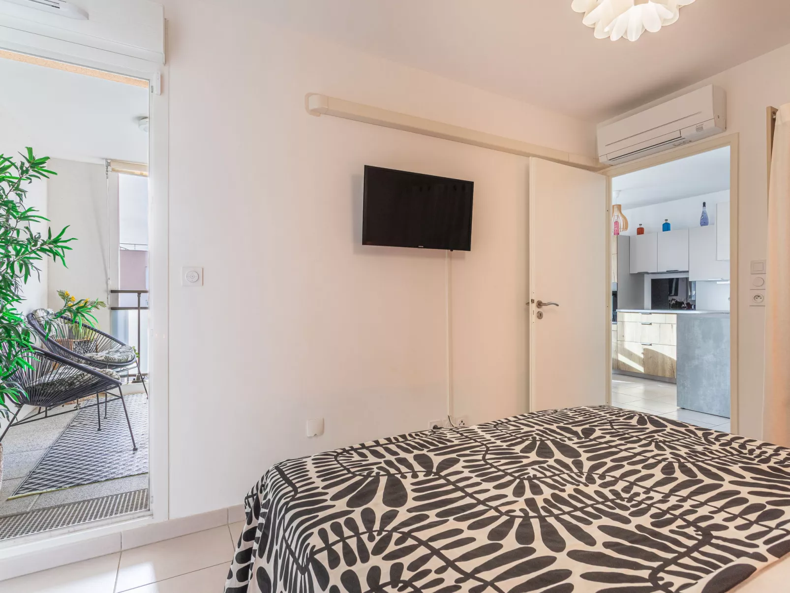 Nouvelles Terres E4 - Binnen