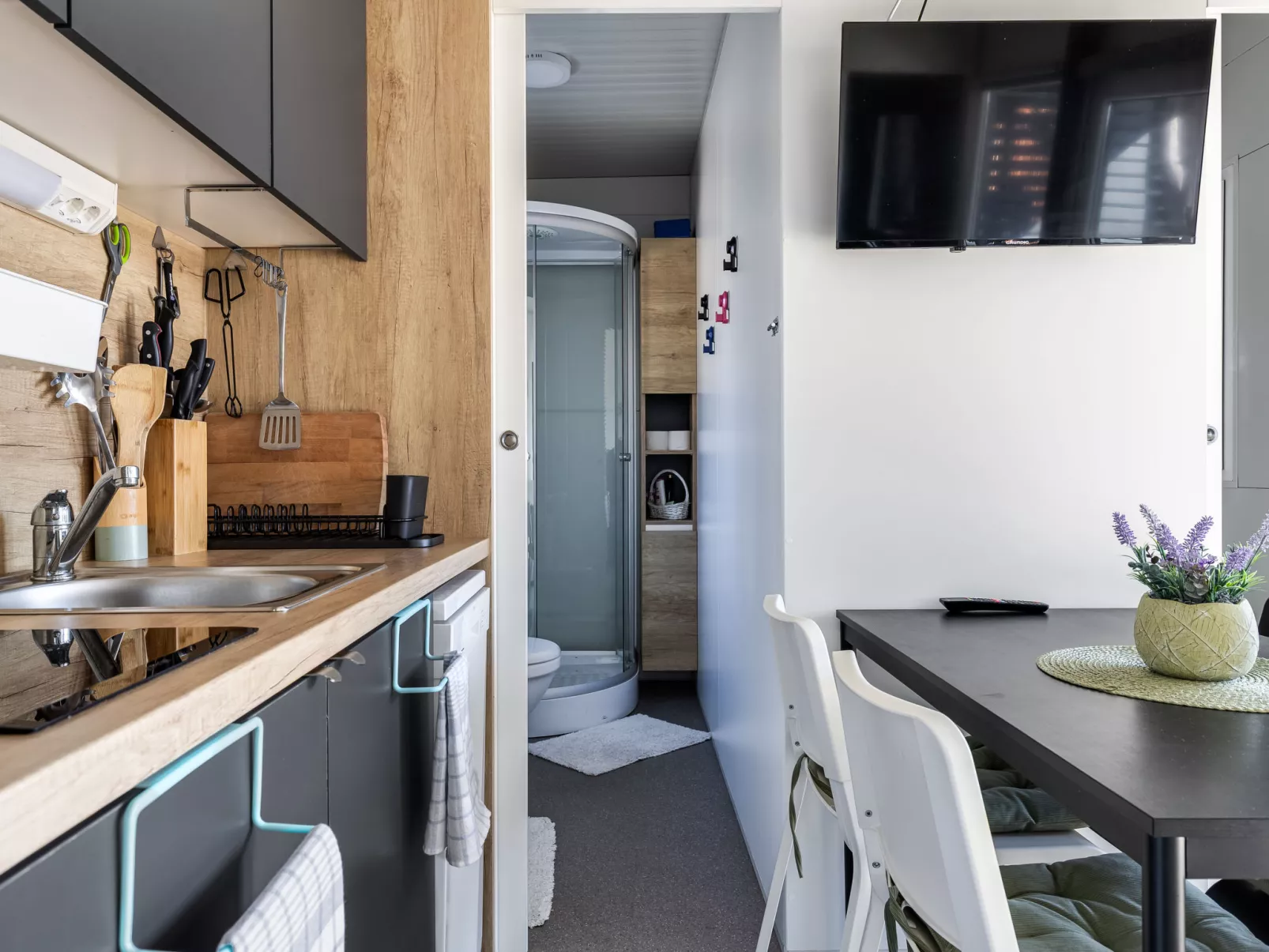 Maslina Delux - Binnen