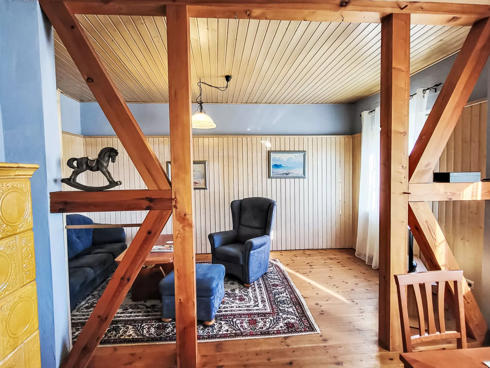 Mit großem eingezäunten Garten - Binnen