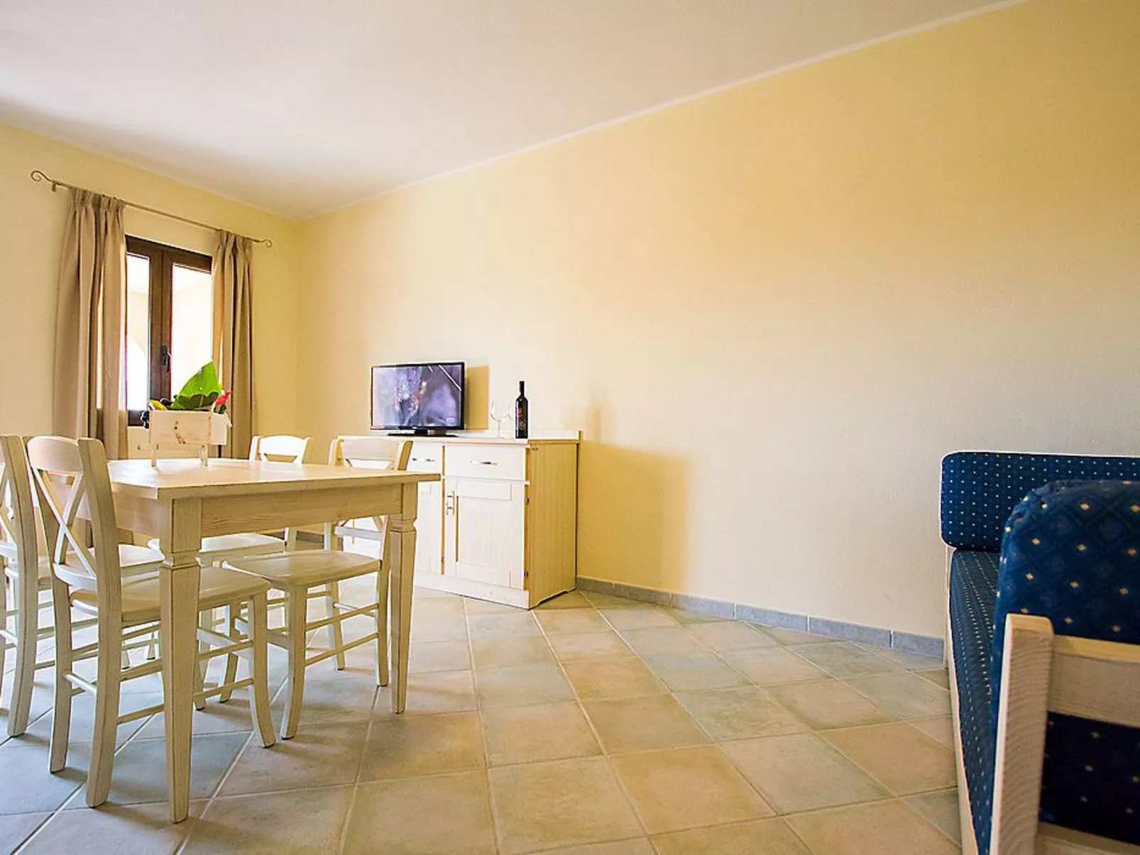 Apt. Orosei 3A, mit gemeinsamem Schwimmbad - Binnen