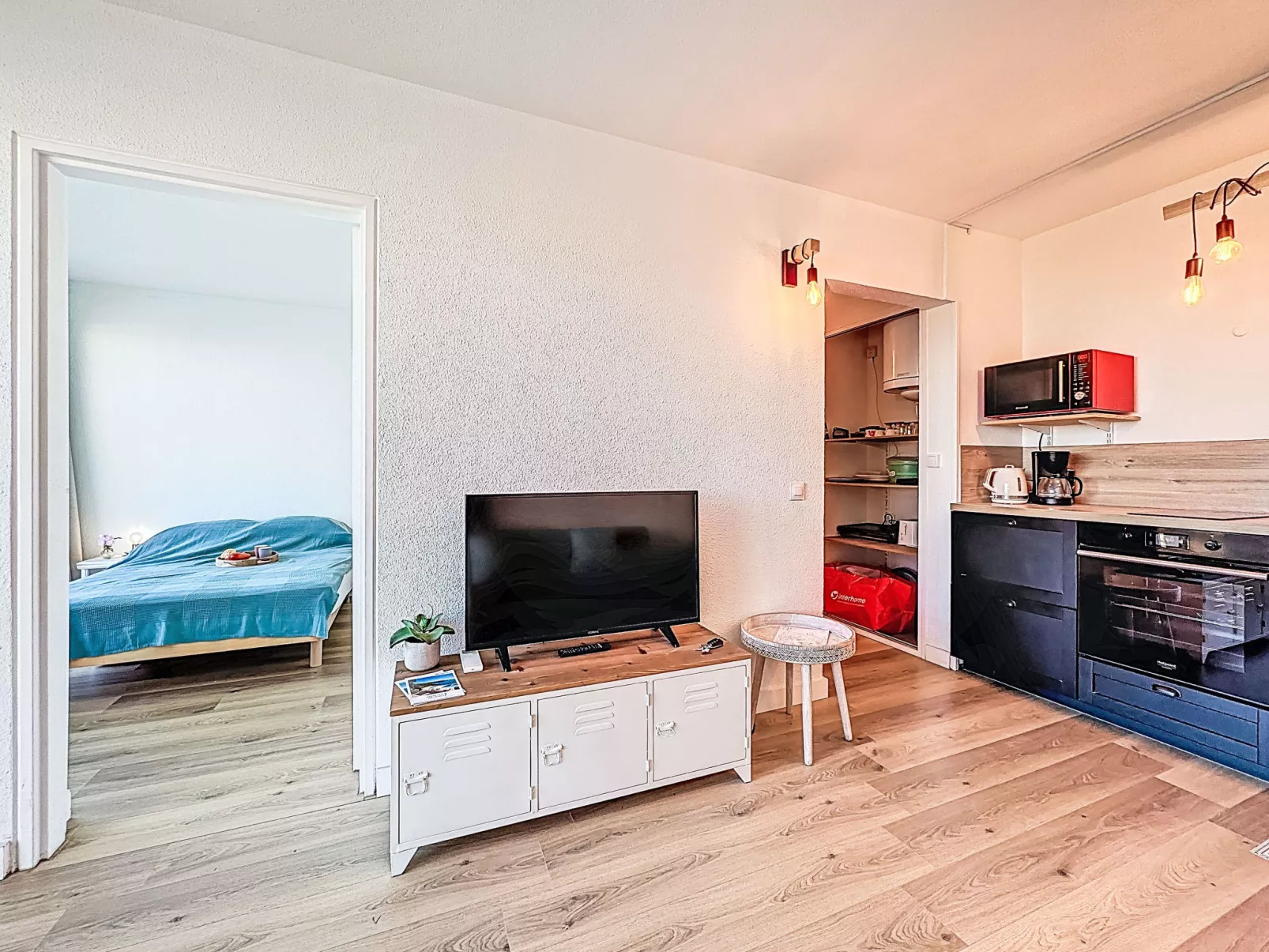 La Croisière - Binnen