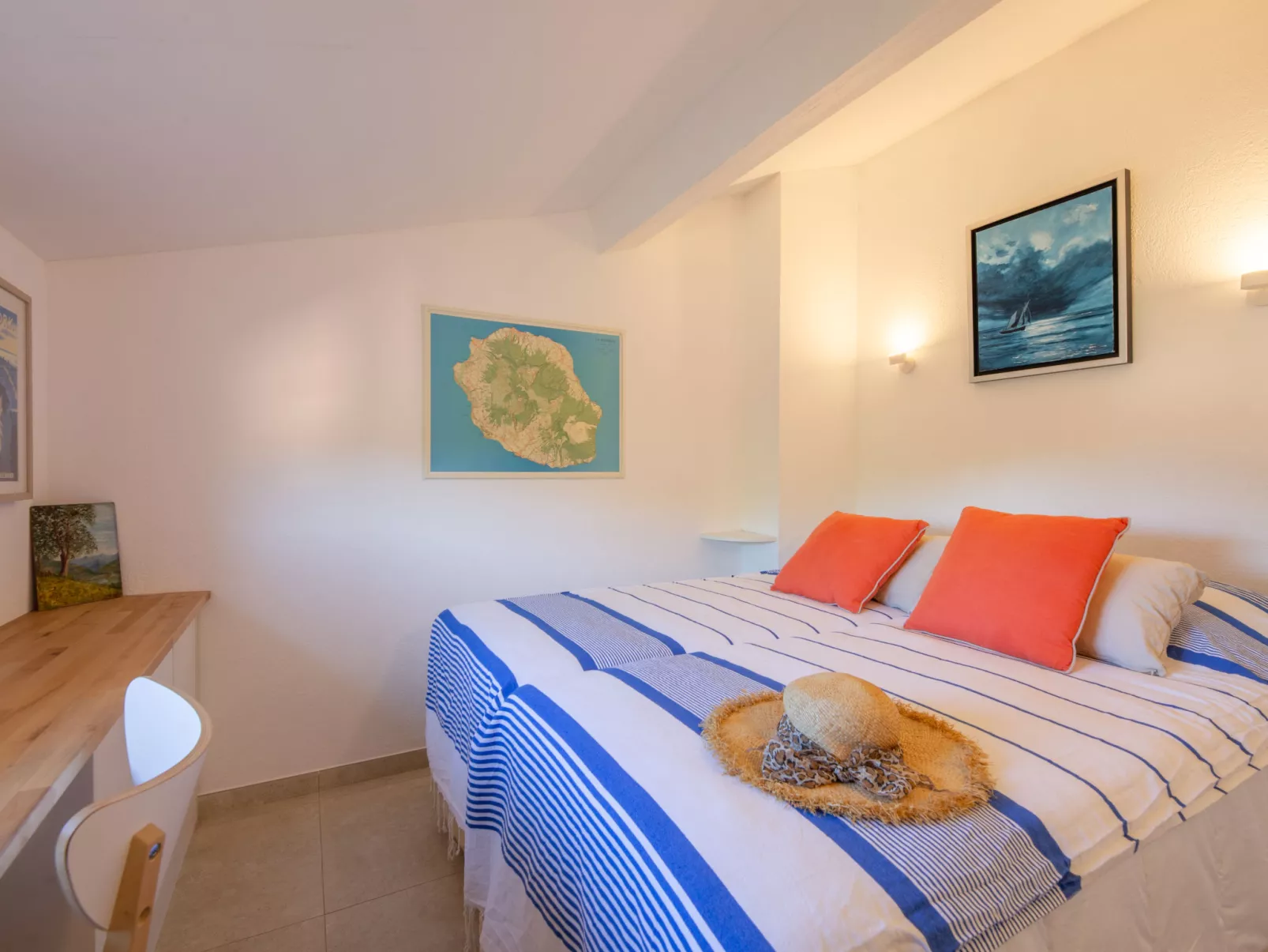 Lou Paradou - Binnen