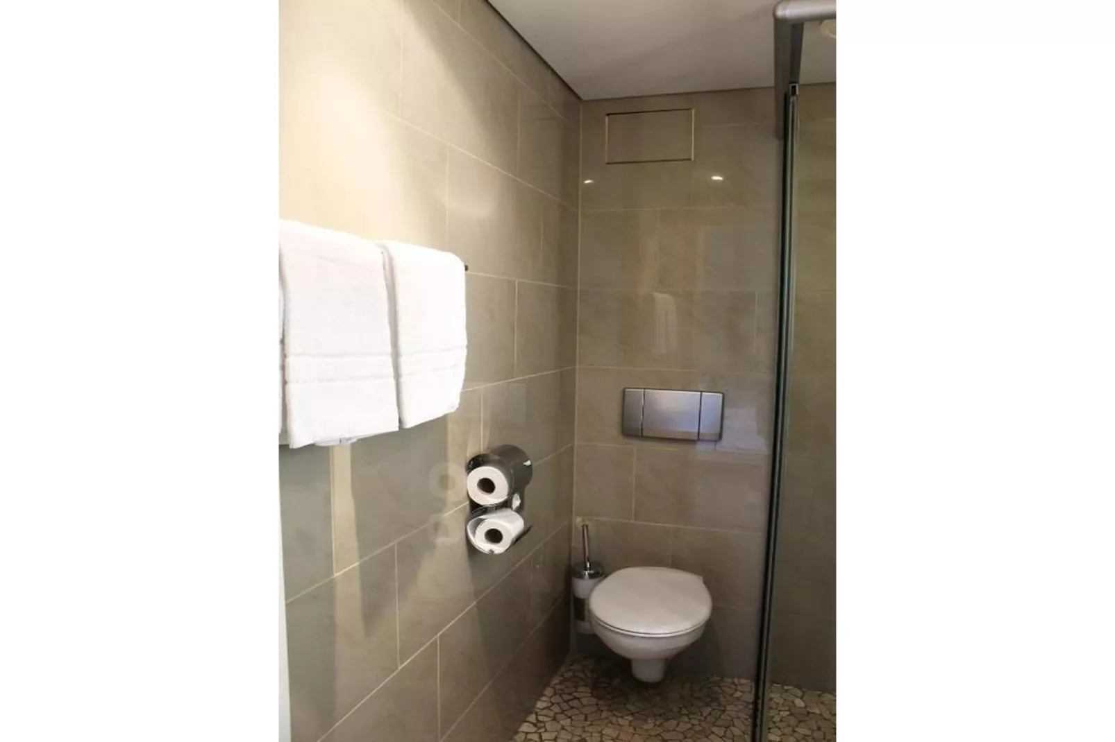 Double Room with Extra Bed - Badkamer