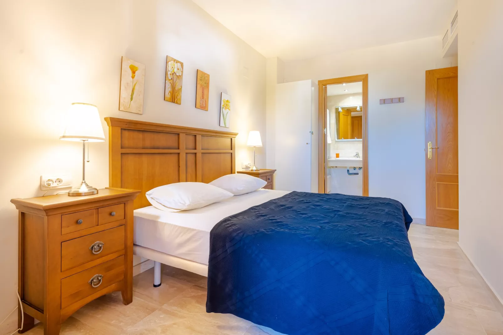 Apartment only 80 Meters from the Beach - Slaapkamer